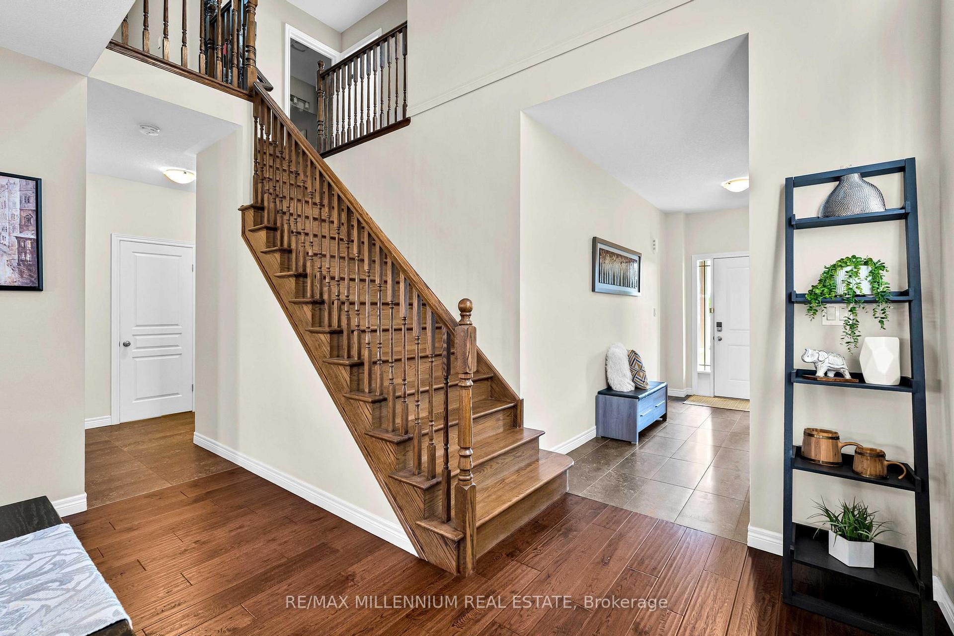 Photo 6 of 45 Bellagio Avenue, Hamilton, Stoney Creek Mountain — HOMEH