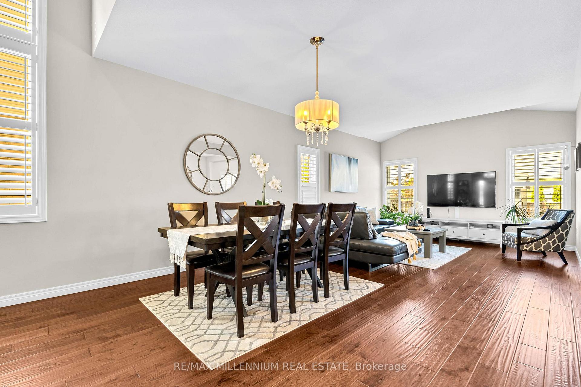 Photo 21 of 45 Bellagio Avenue, Hamilton, Stoney Creek Mountain — HOMEH