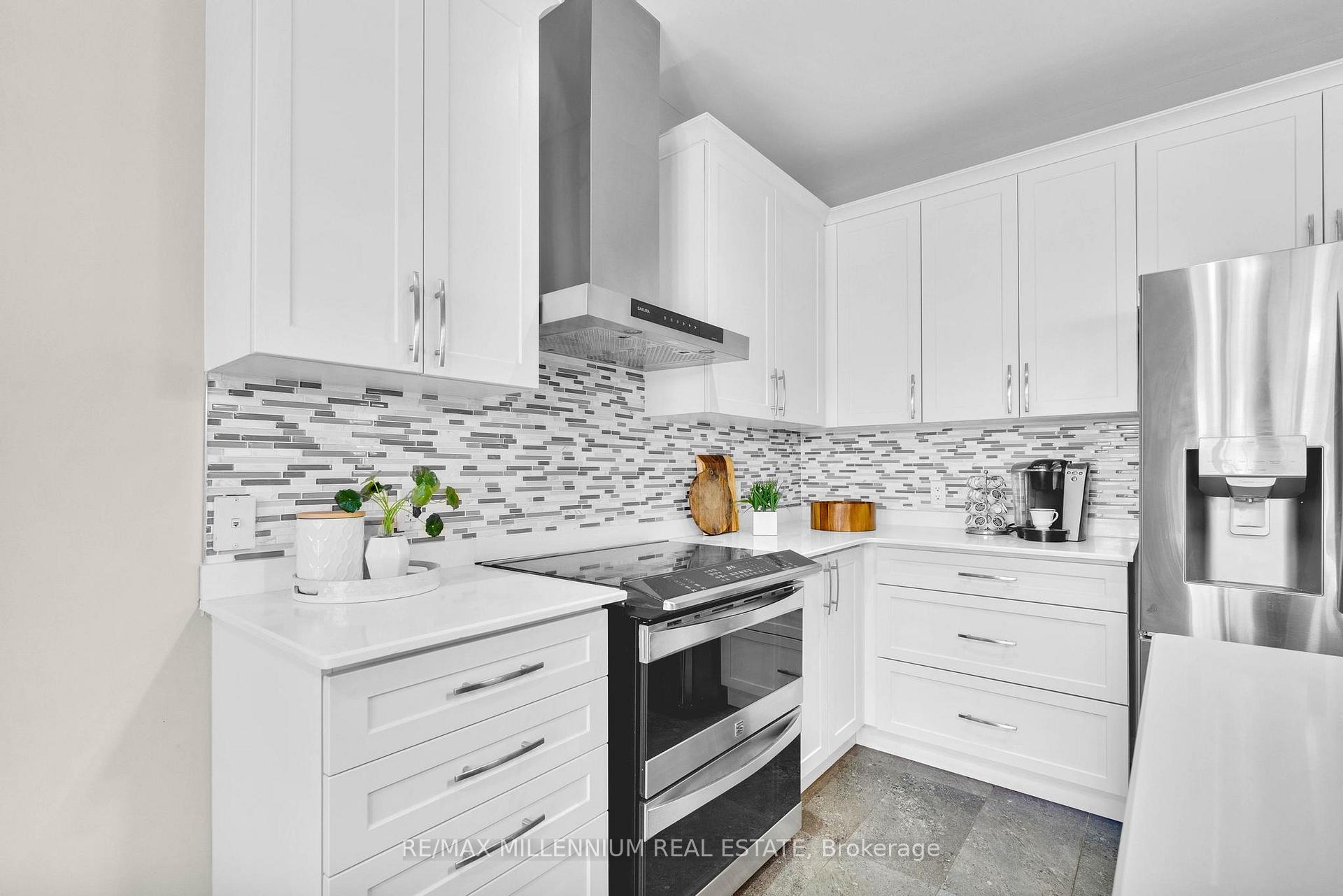 Photo 29 of 45 Bellagio Avenue, Hamilton, Stoney Creek Mountain — HOMEH