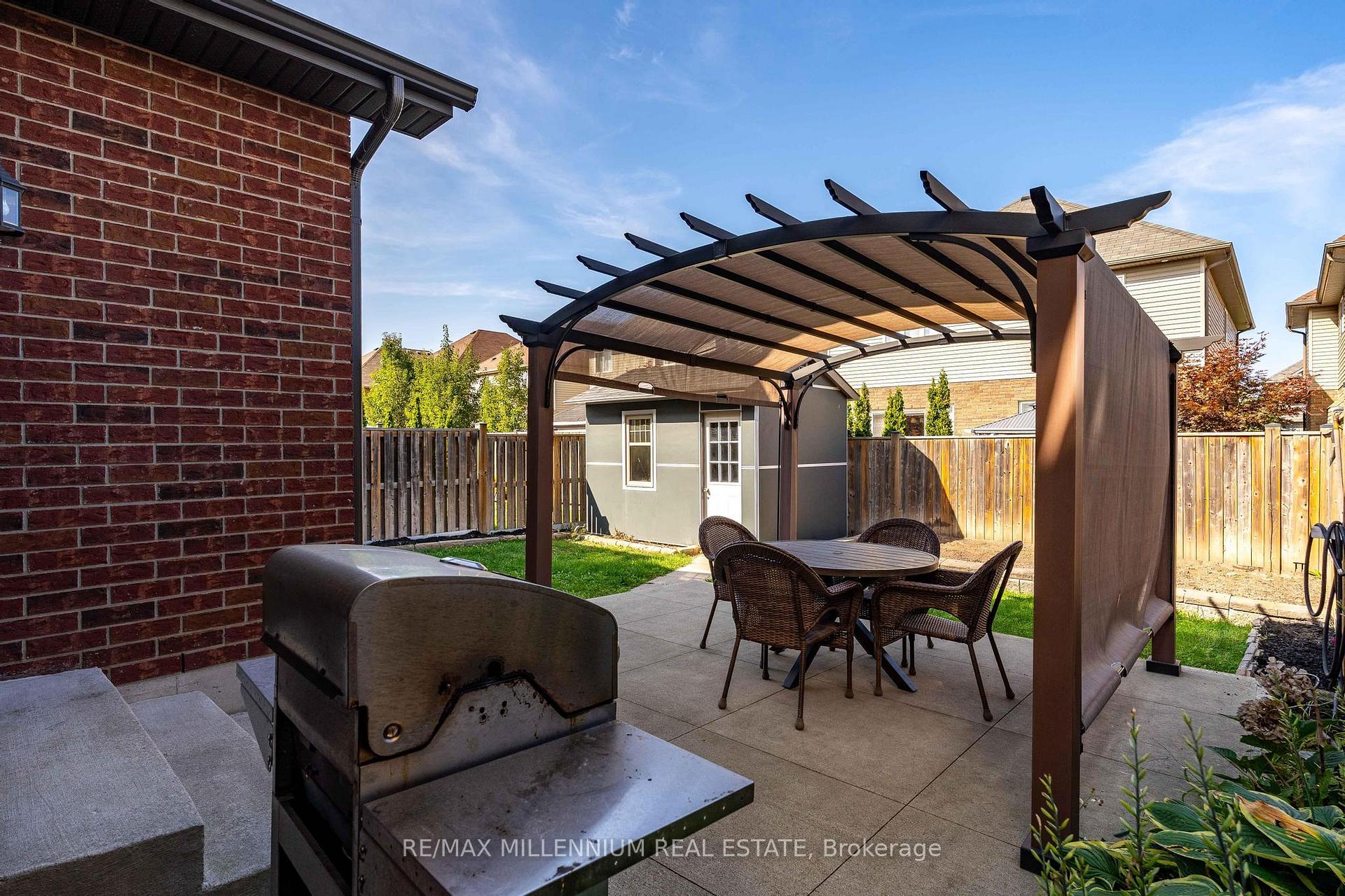 Photo 47 of 45 Bellagio Avenue, Hamilton, Stoney Creek Mountain — HOMEH