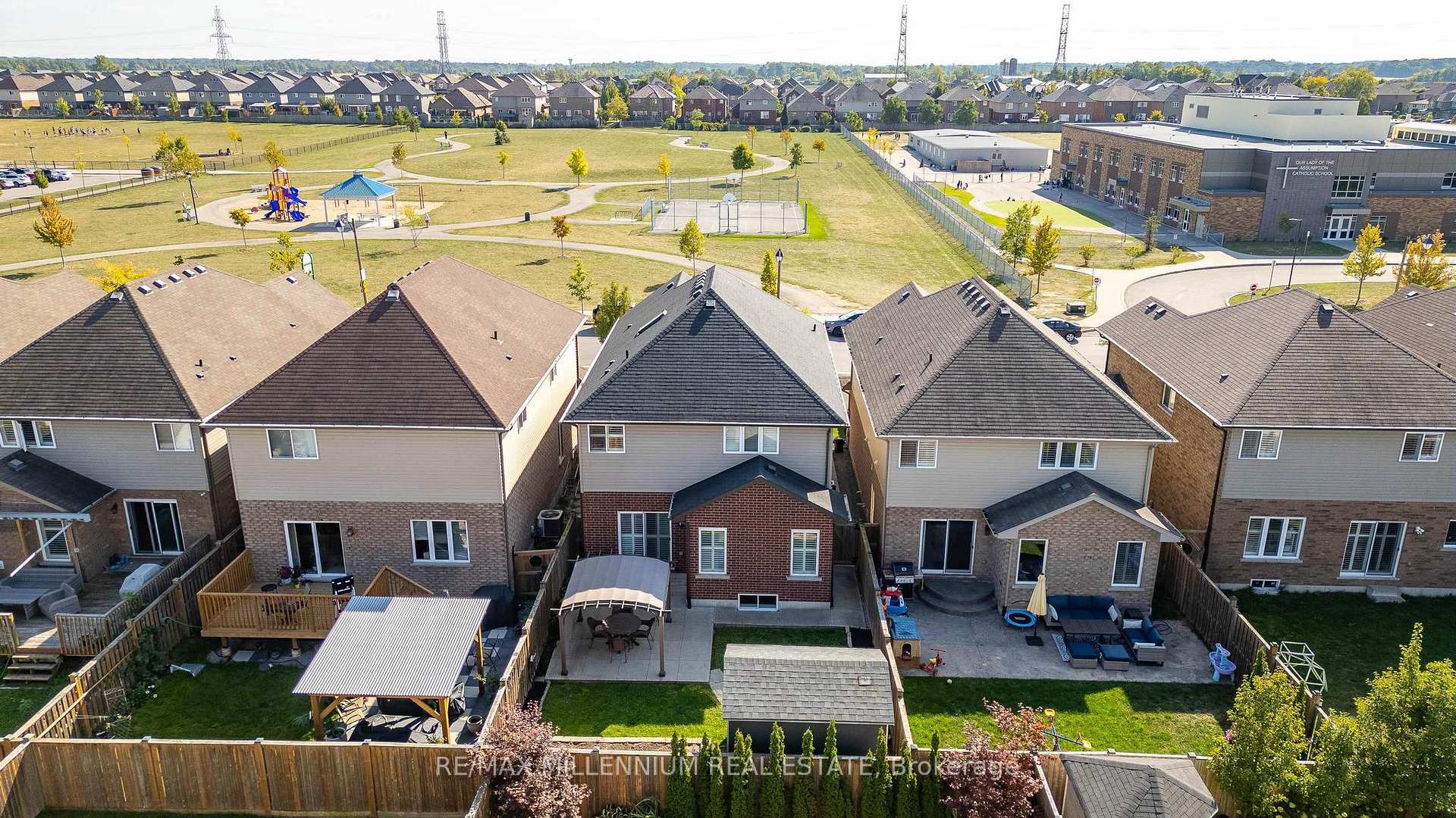 Photo 30 of 45 Bellagio Avenue, Hamilton, Stoney Creek Mountain — HOMEH