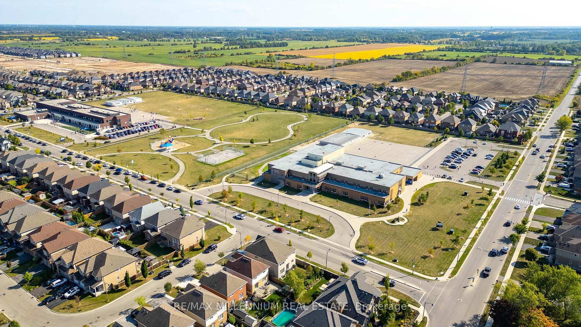 Photo 45 of 45 Bellagio Avenue, Hamilton, Stoney Creek Mountain — HOMEH
