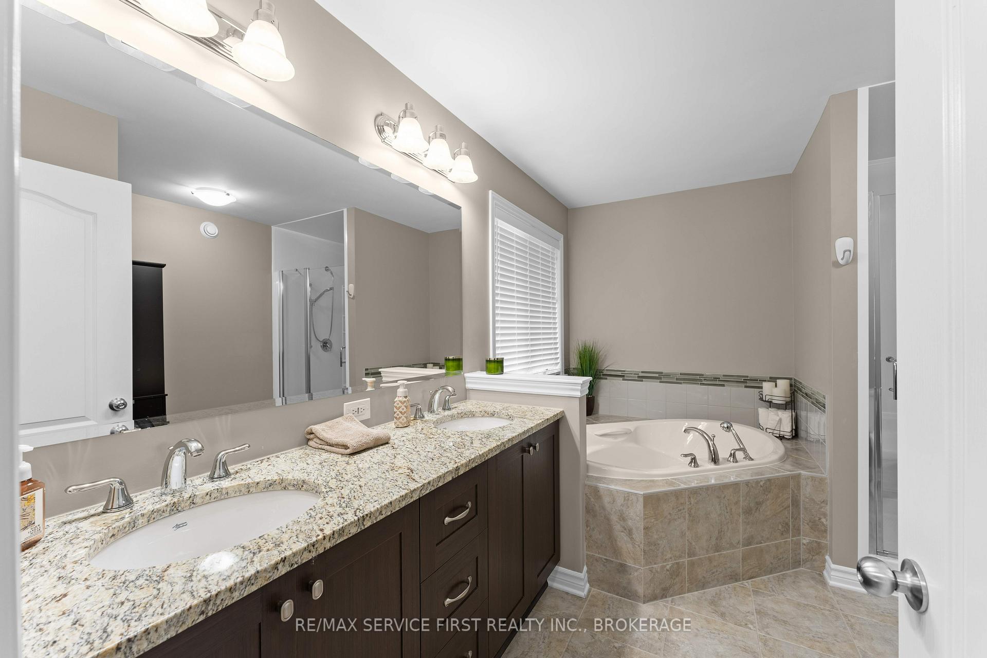 Photo 15 of 1134 Escala Crescent, Kingston, City Northwest — HOMEH