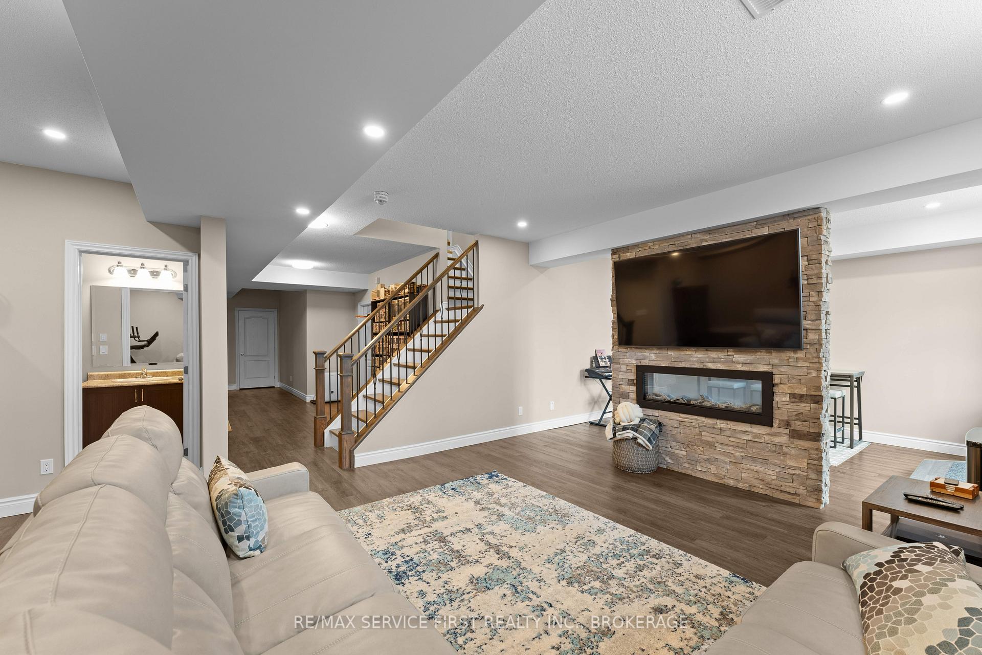 Photo 23 of 1134 Escala Crescent, Kingston, City Northwest — HOMEH