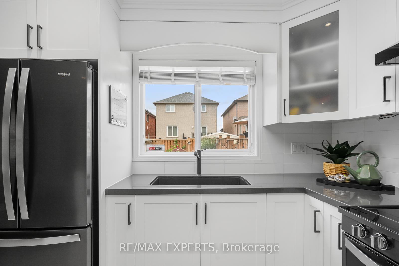 Photo 7 of 57 David Todd Avenue, Vaughan, Sonoma Heights — HOMEH