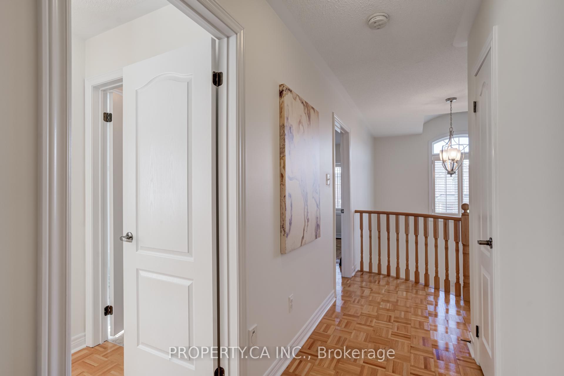 Photo 19 of 35 Canyon Gate Crescent, Vaughan, Rural Vaughan — HOMEH