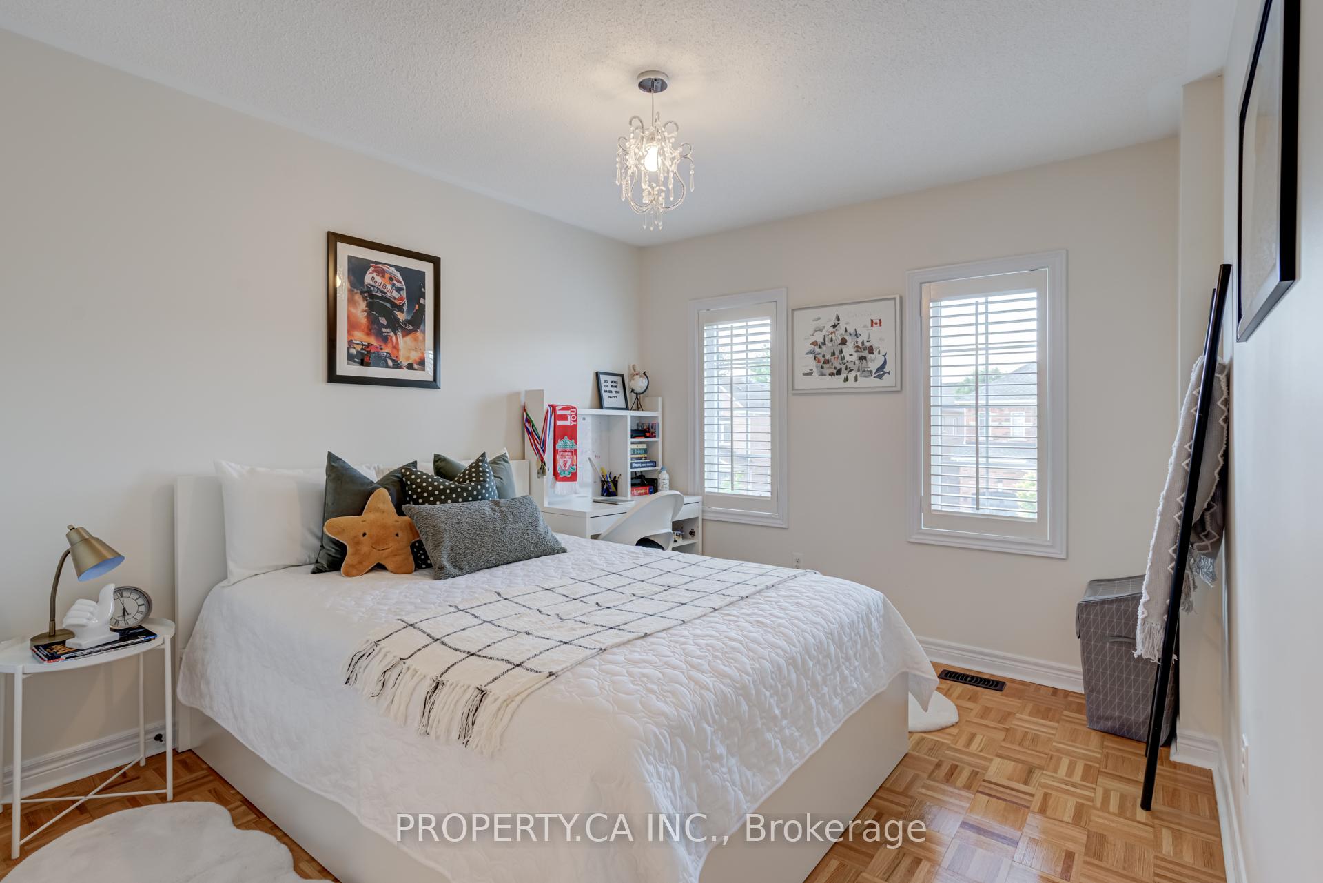 Photo 30 of 35 Canyon Gate Crescent, Vaughan, Rural Vaughan — HOMEH