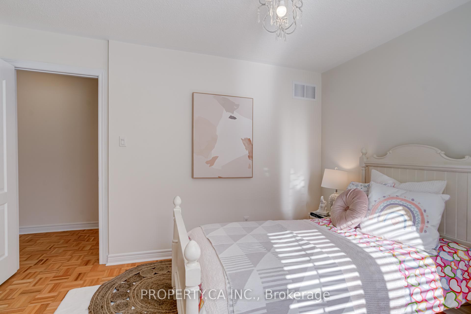 Photo 36 of 35 Canyon Gate Crescent, Vaughan, Rural Vaughan — HOMEH