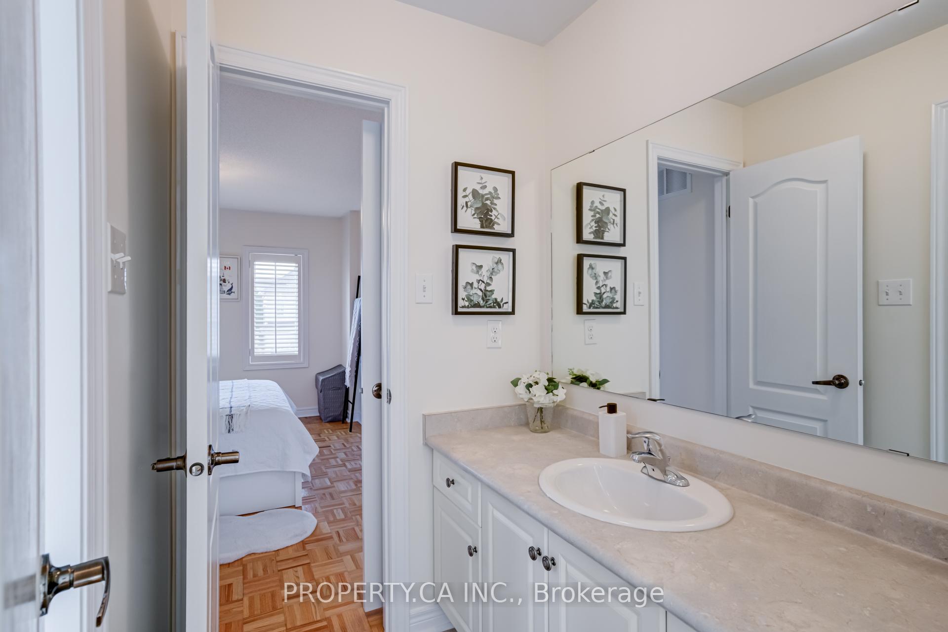 Photo 37 of 35 Canyon Gate Crescent, Vaughan, Rural Vaughan — HOMEH