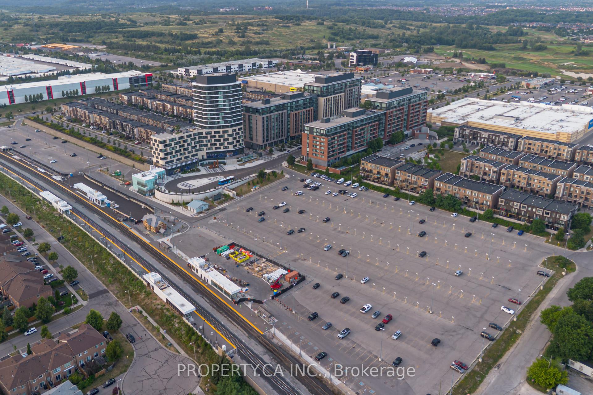 Photo 45 of 35 Canyon Gate Crescent, Vaughan, Rural Vaughan — HOMEH