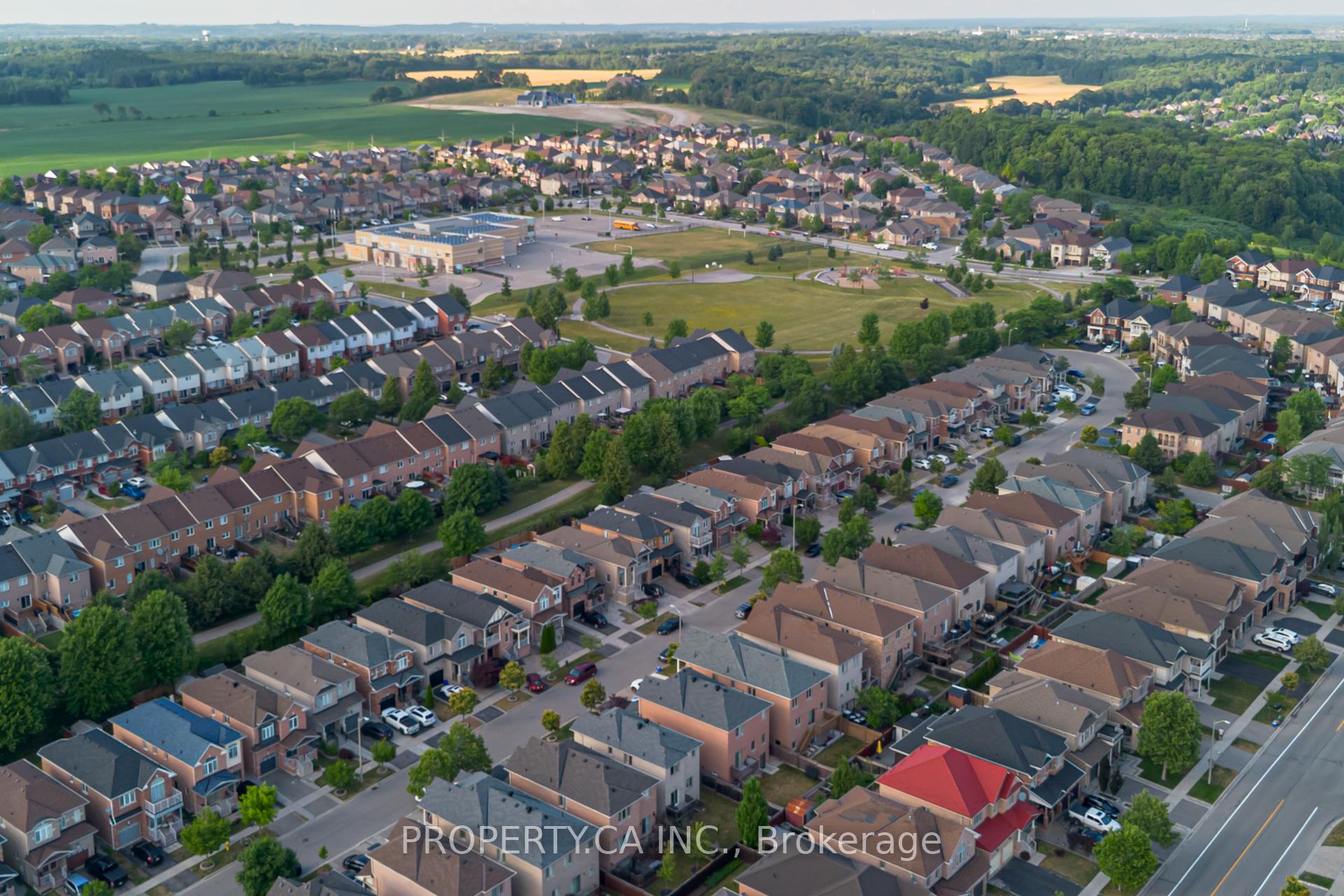 Photo 49 of 35 Canyon Gate Crescent, Vaughan, Rural Vaughan — HOMEH