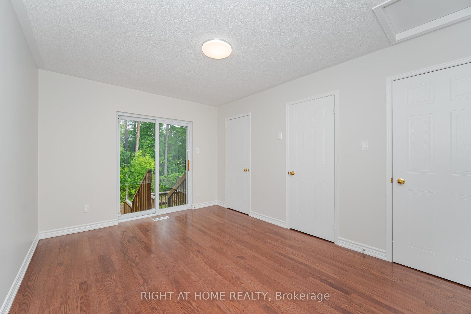 Photo 7 of 75 Kate Aitken Crescent, New Tecumseth, Beeton — HOMEH