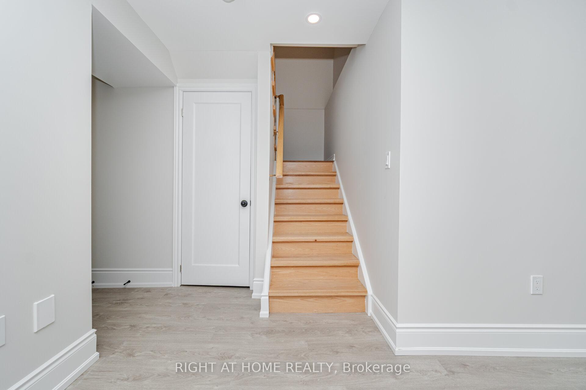 Photo 10 of 75 Kate Aitken Crescent, New Tecumseth, Beeton — HOMEH