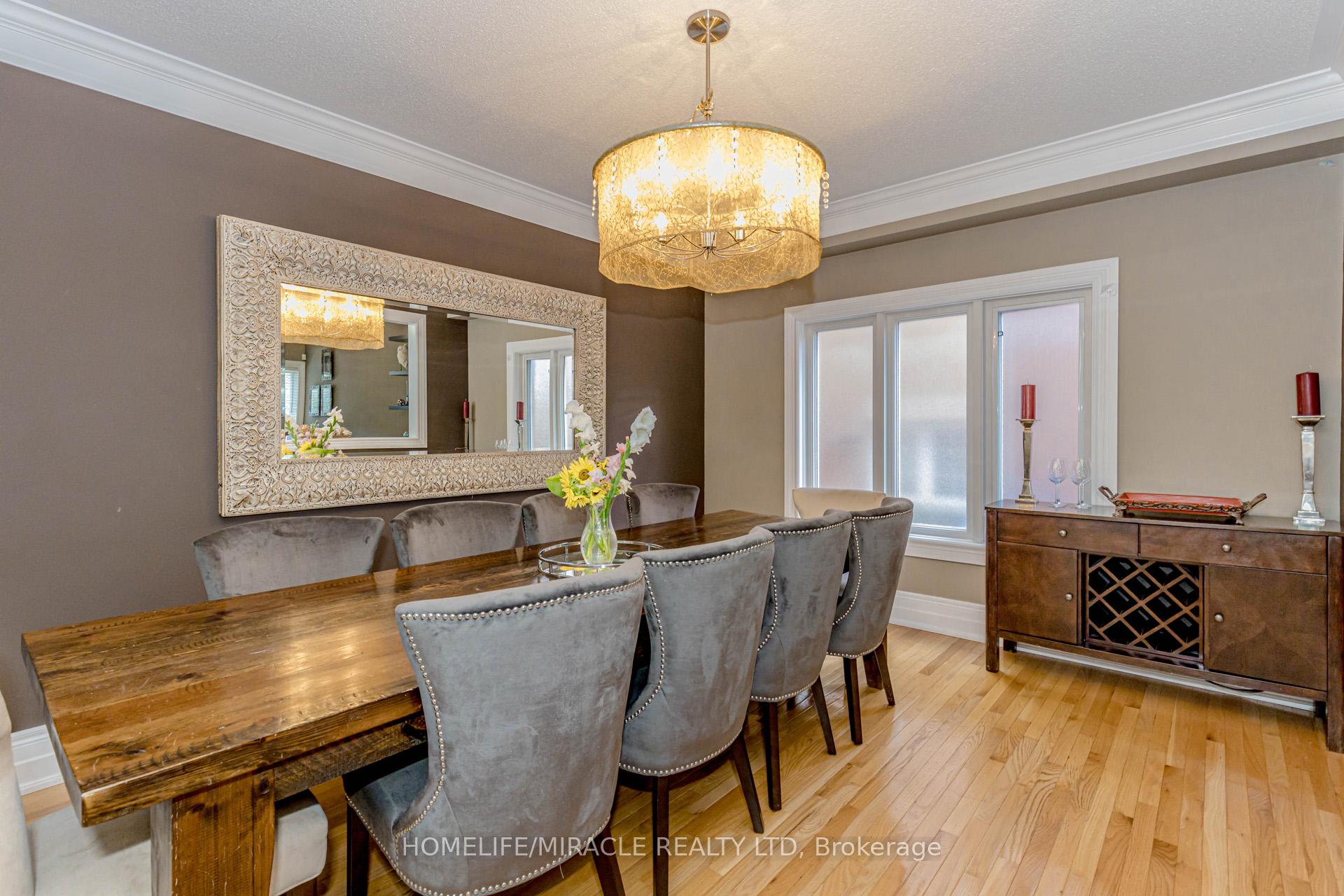 Photo 11 of 32 Masters Green Crescent, Brampton, Snelgrove — HOMEH