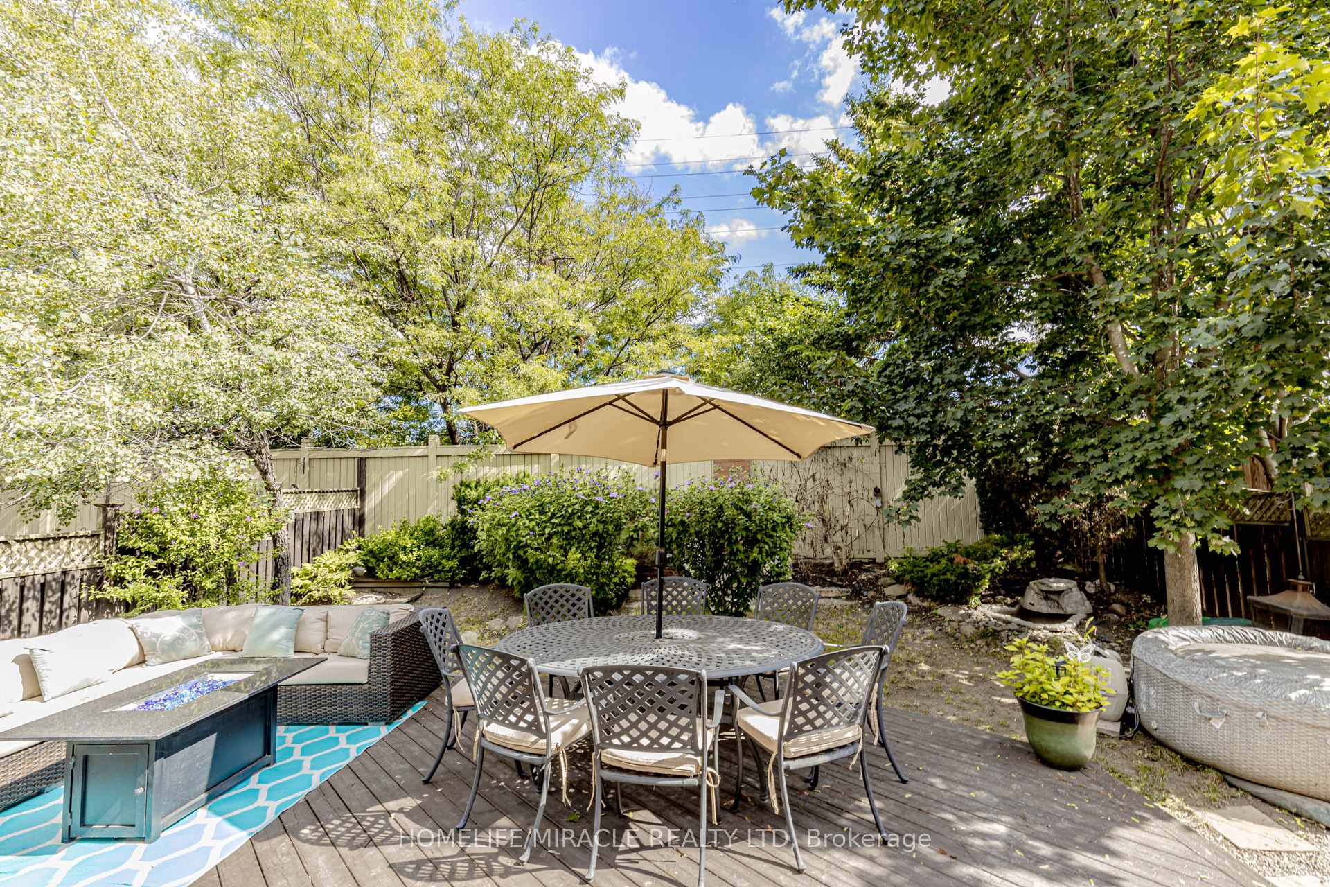 Photo 47 of 32 Masters Green Crescent, Brampton, Snelgrove — HOMEH