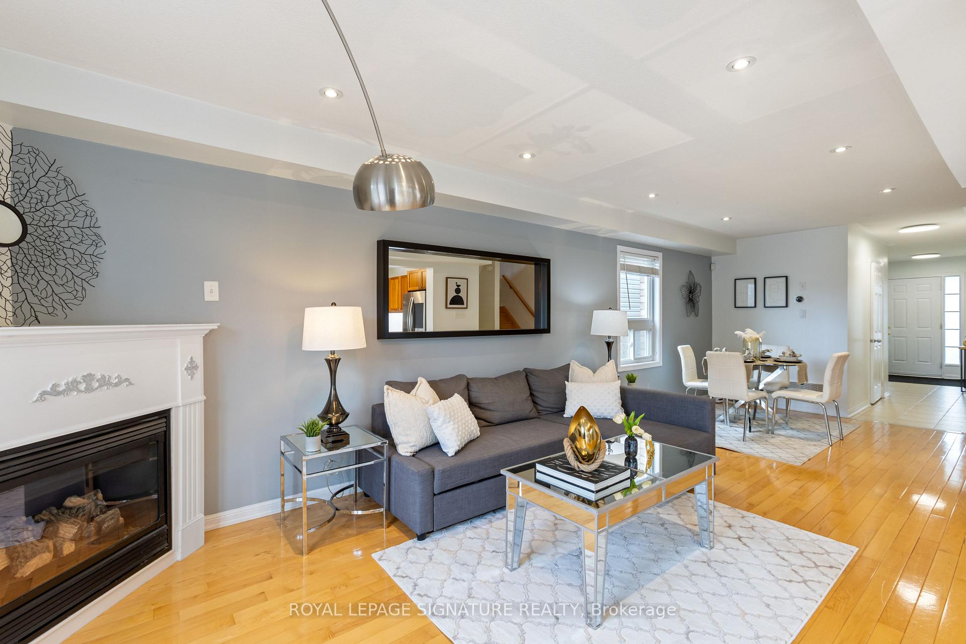 Photo 6 of 27 Lunney Crescent, Clarington, Bowmanville — HOMEH