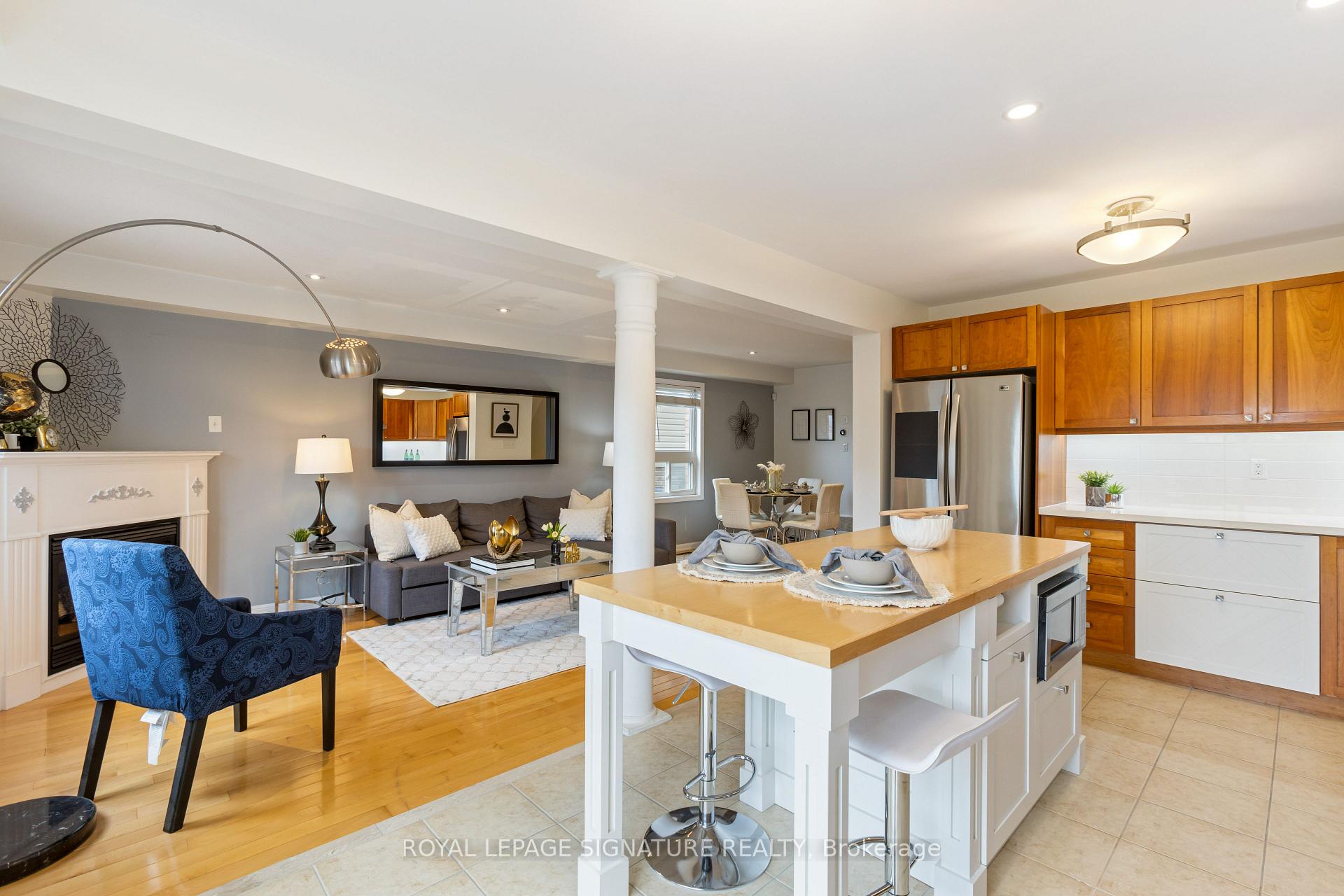 Photo 5 of 27 Lunney Crescent, Clarington, Bowmanville — HOMEH