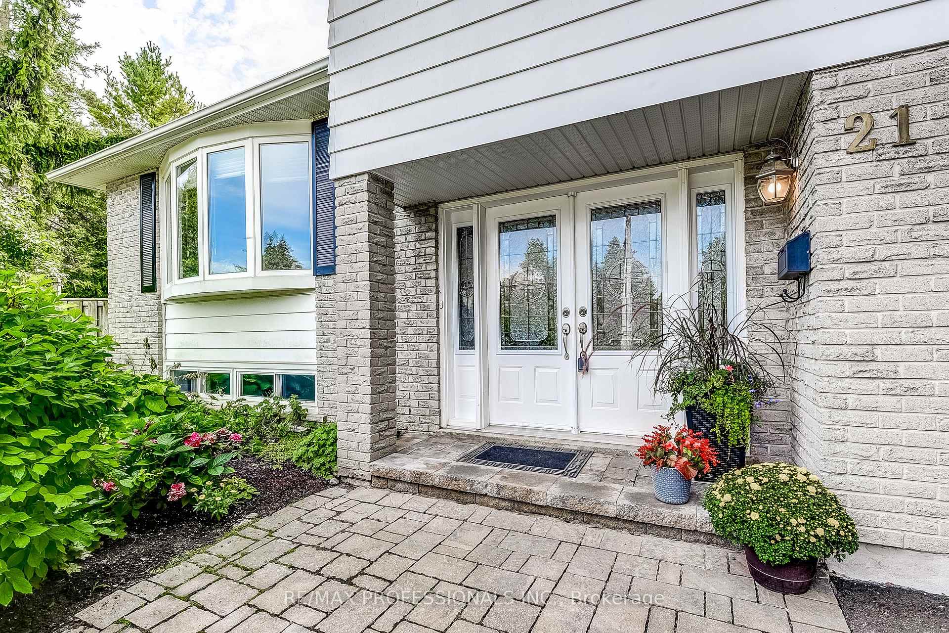 Photo 16 of 21 Birch Court, Aurora, Aurora Village — HOMEH