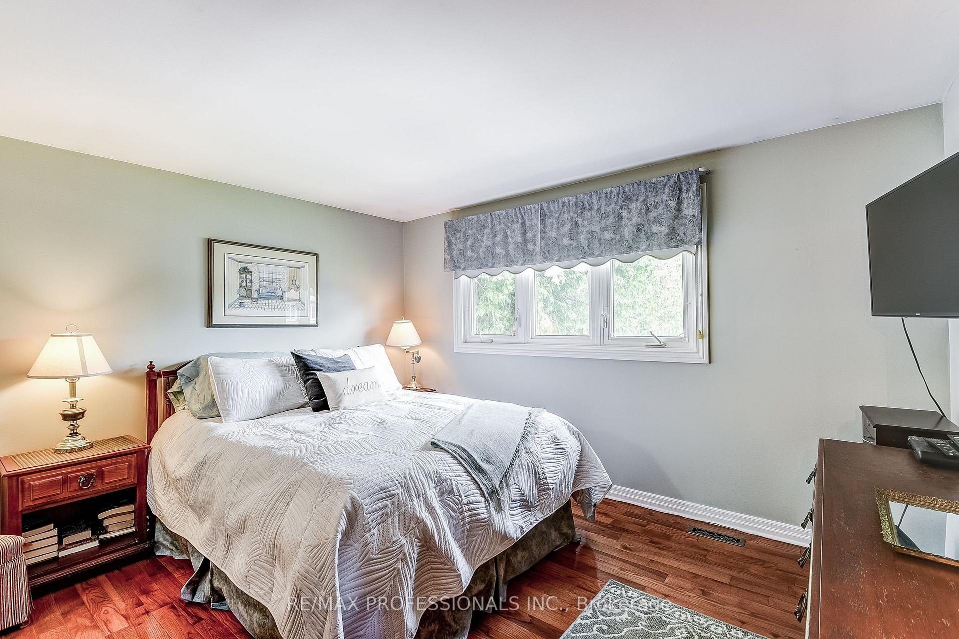 Photo 28 of 21 Birch Court, Aurora, Aurora Village — HOMEH