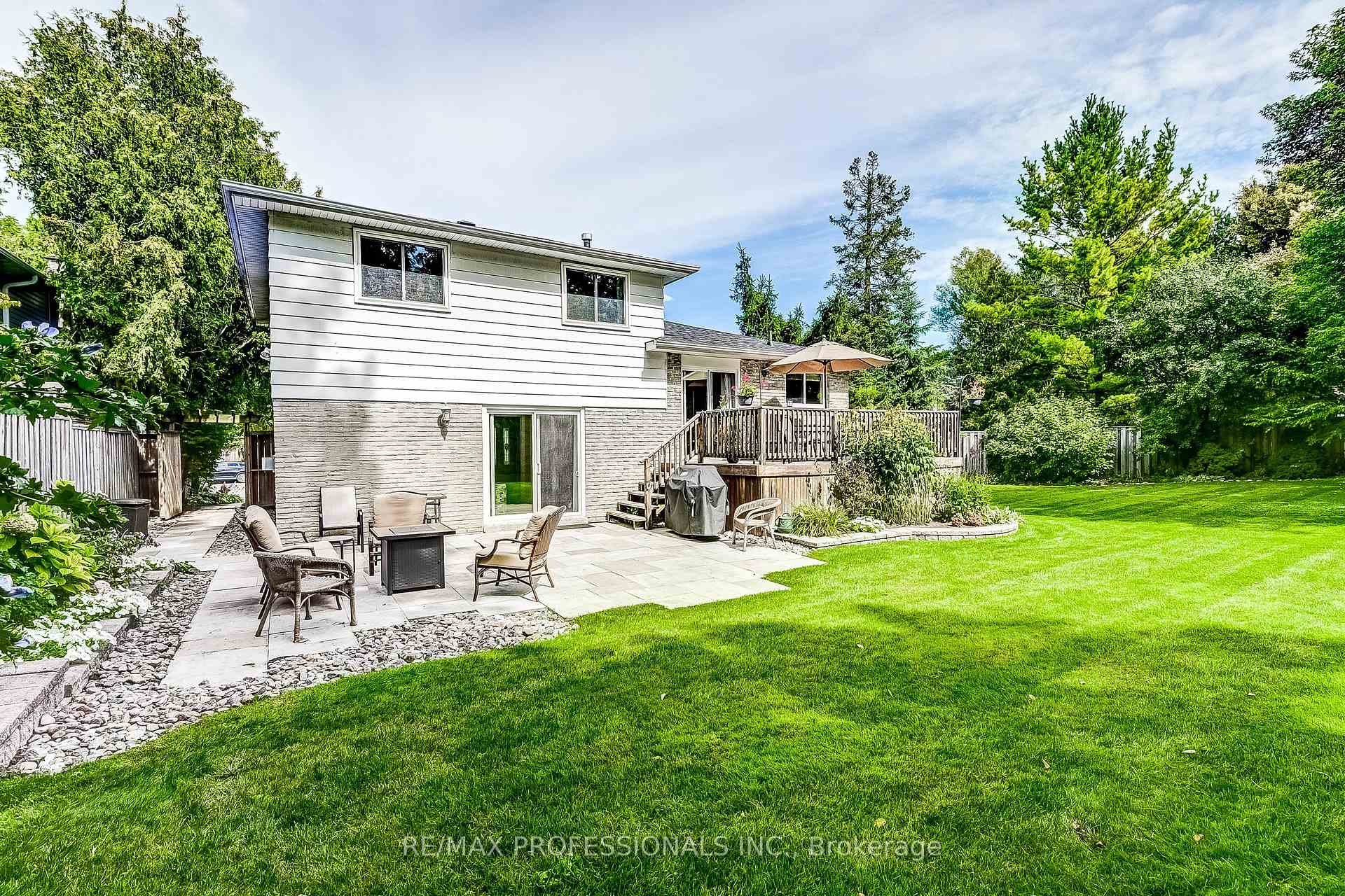 Photo 39 of 21 Birch Court, Aurora, Aurora Village — HOMEH