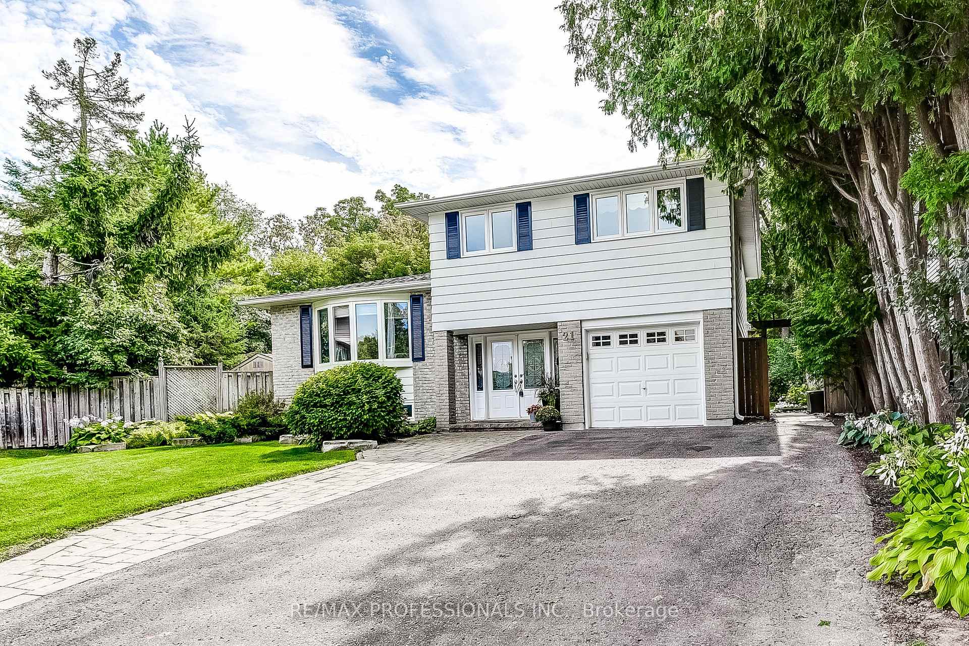 Photo 74 of 21 Birch Court, Aurora, Aurora Village — HOMEH