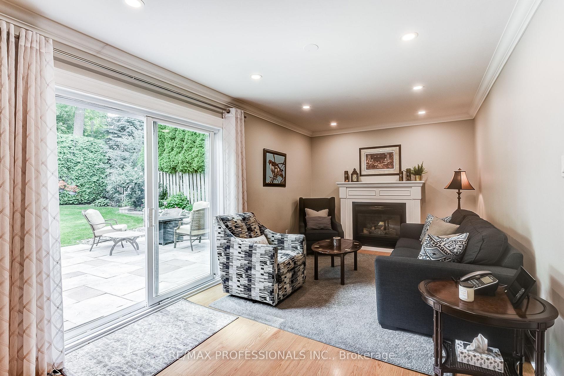 Photo 51 of 21 Birch Court, Aurora, Aurora Village — HOMEH