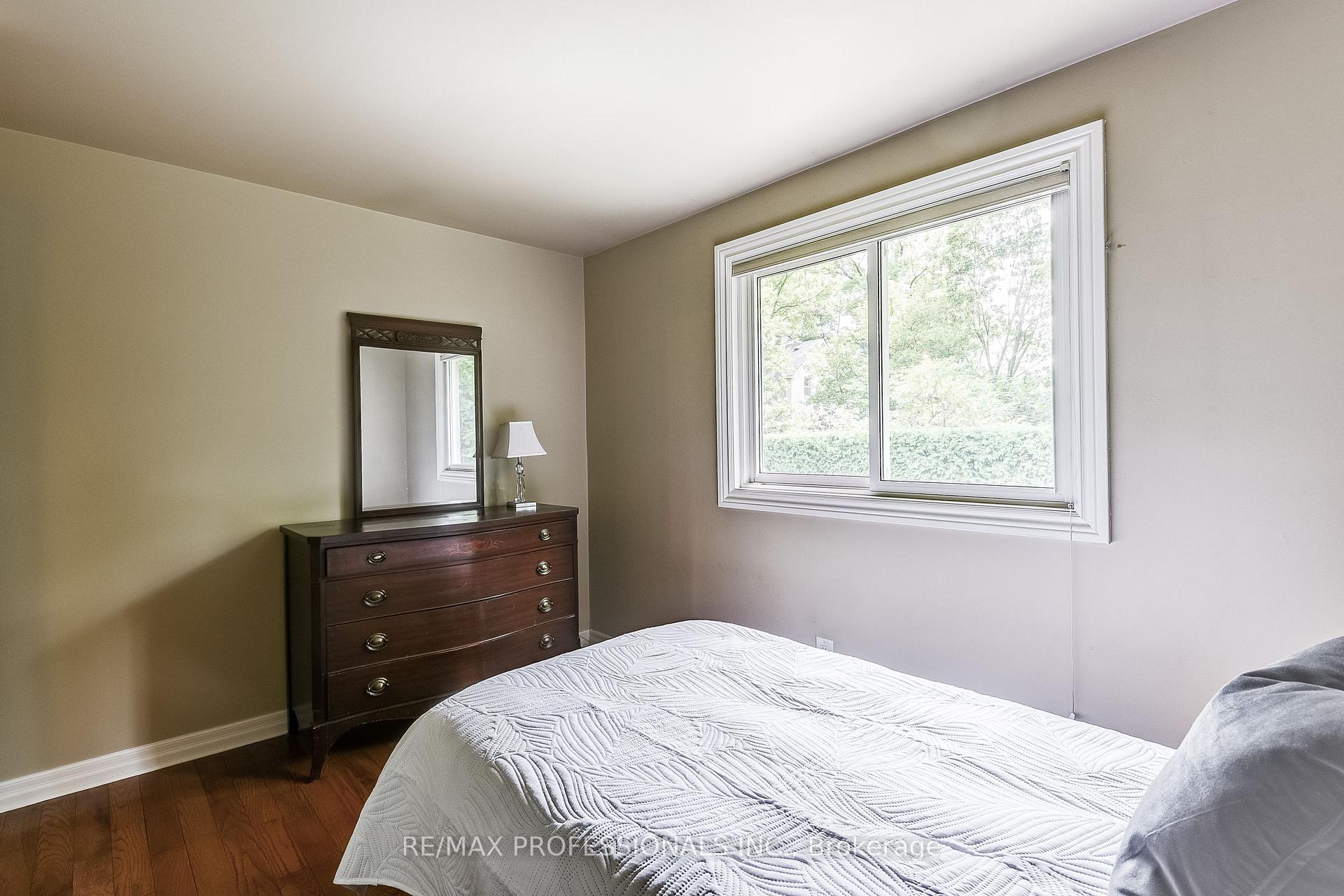 Photo 86 of 21 Birch Court, Aurora, Aurora Village — HOMEH