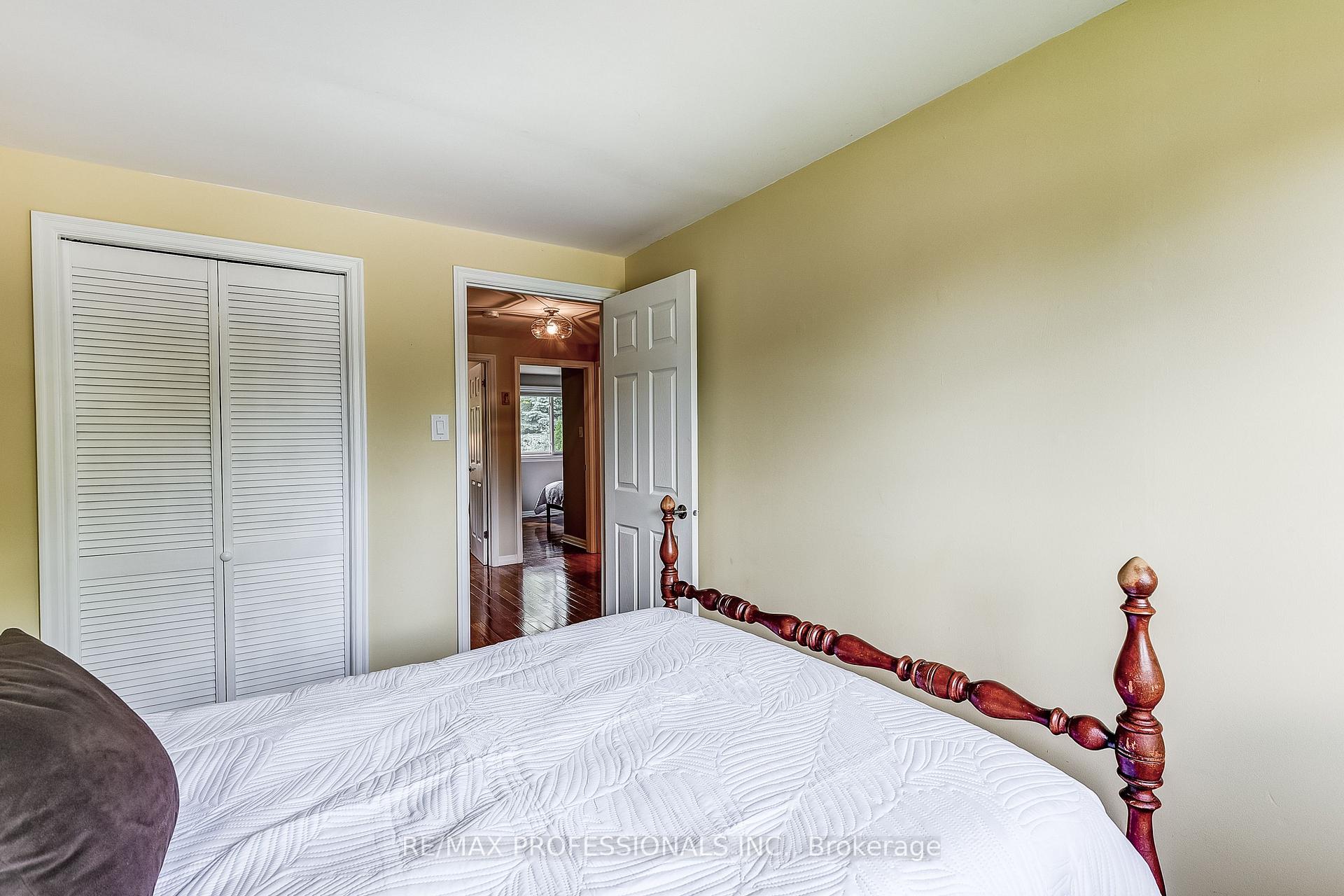 Photo 71 of 21 Birch Court, Aurora, Aurora Village — HOMEH