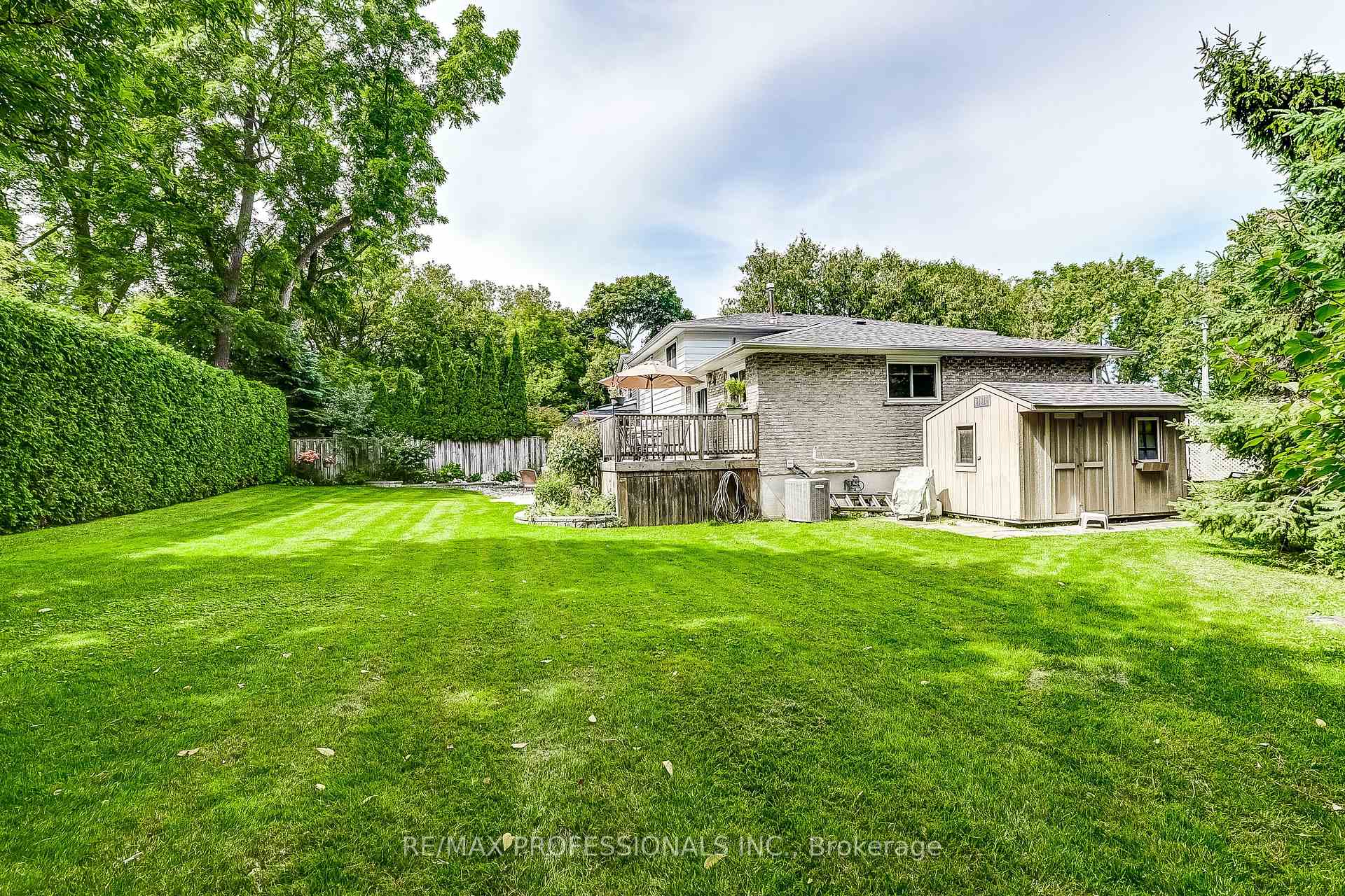 Photo 79 of 21 Birch Court, Aurora, Aurora Village — HOMEH