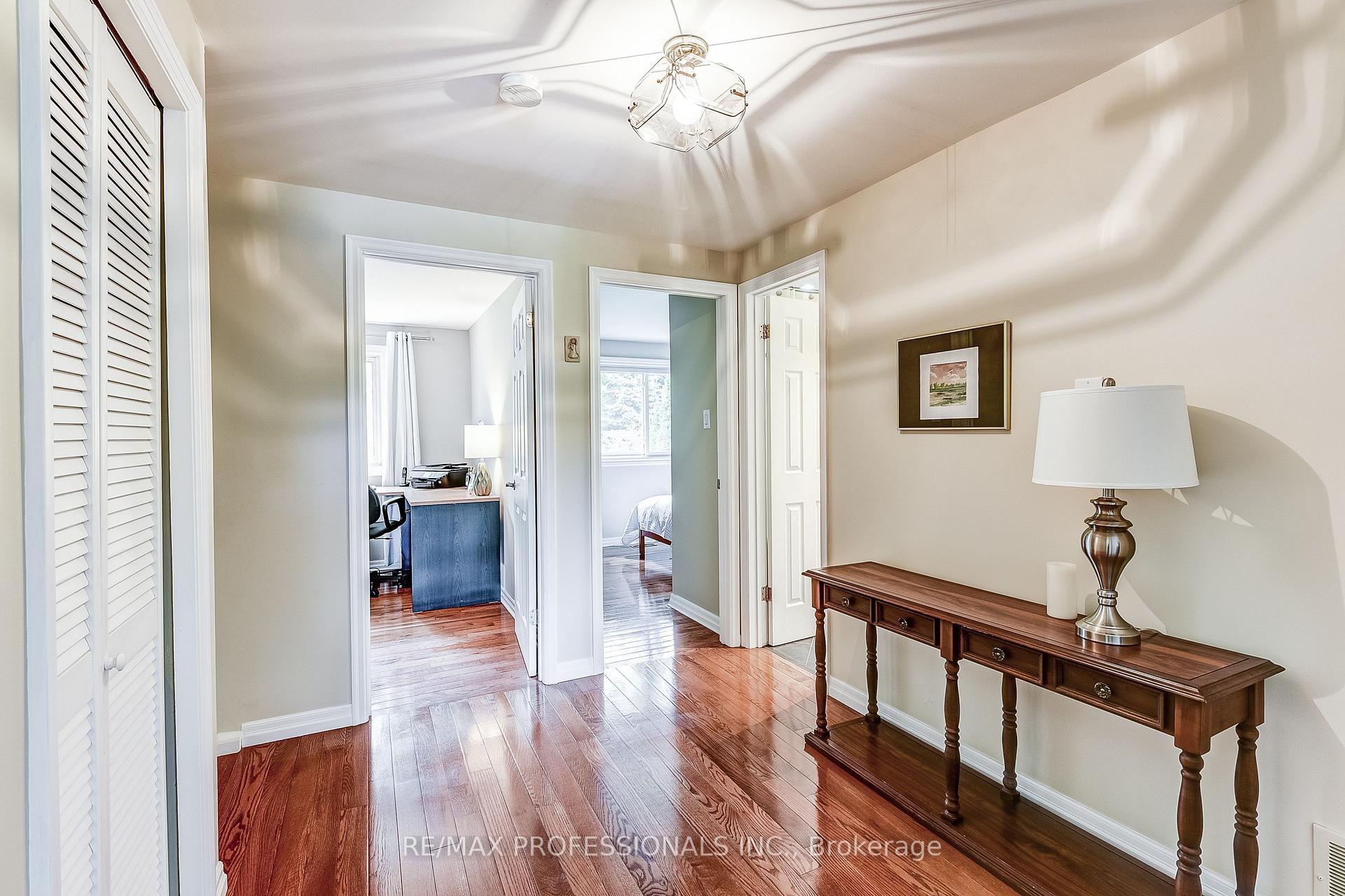 Photo 76 of 21 Birch Court, Aurora, Aurora Village — HOMEH