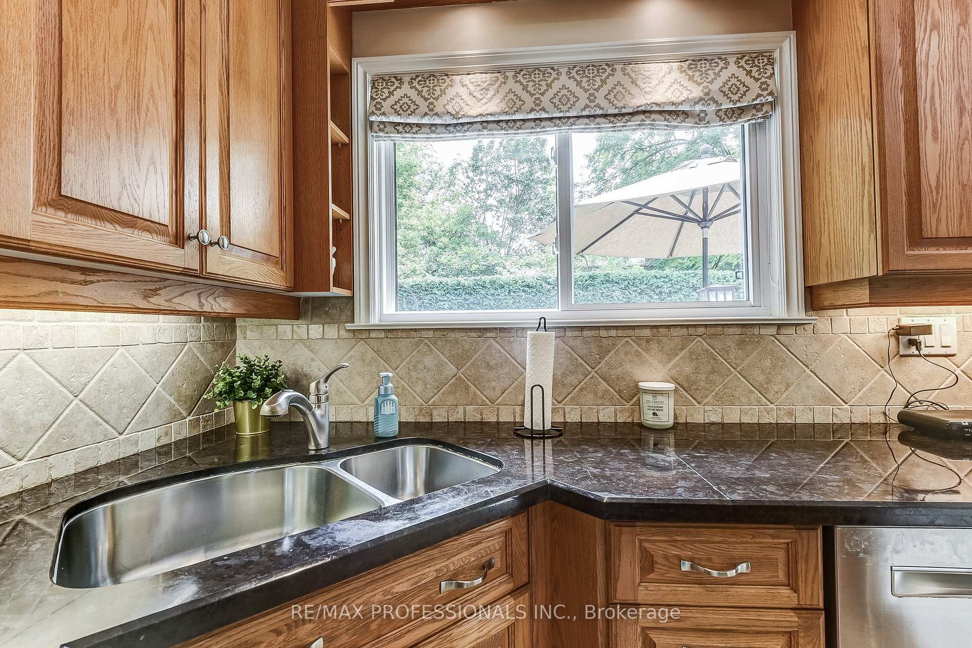 Photo 91 of 21 Birch Court, Aurora, Aurora Village — HOMEH