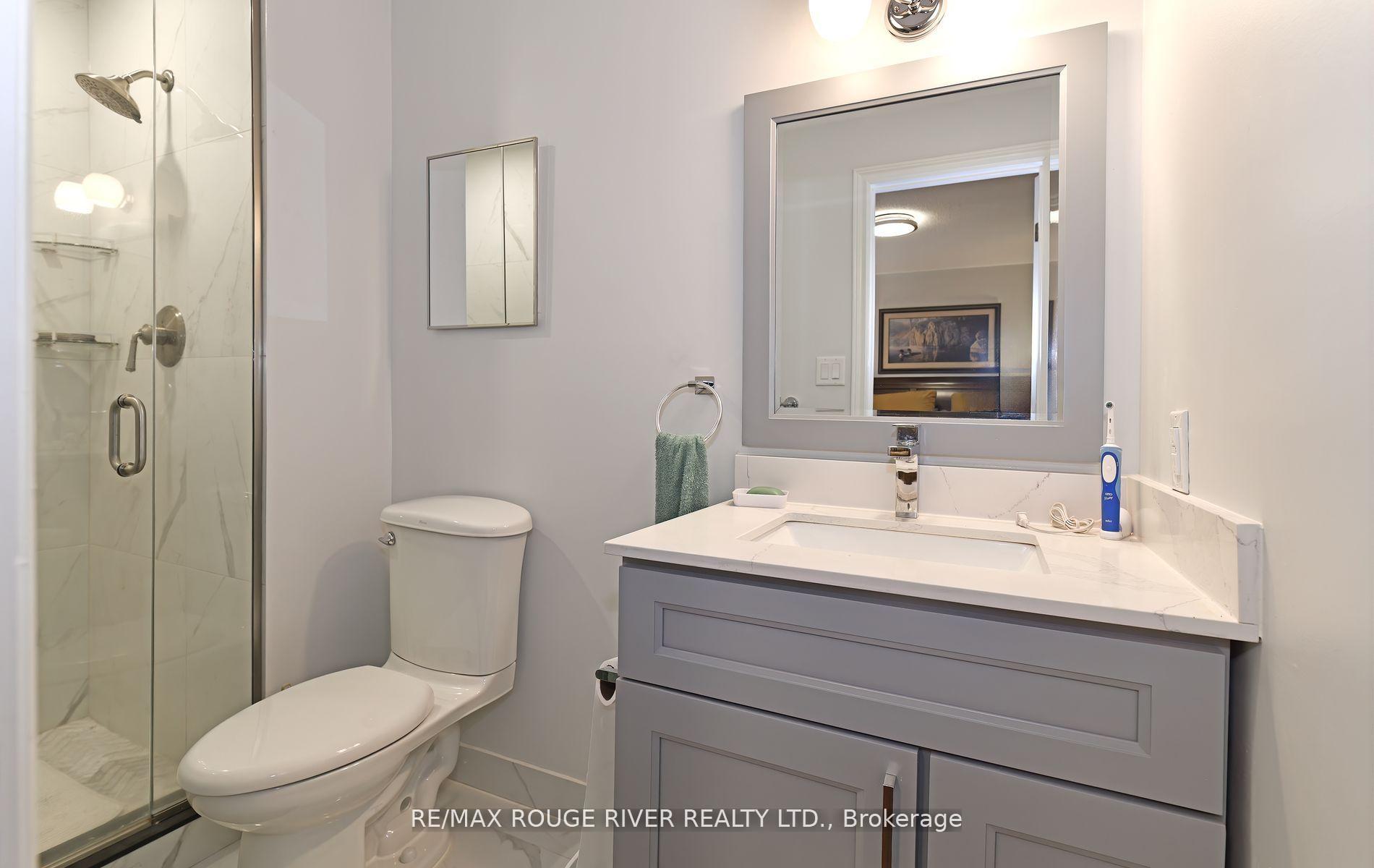 Photo 13 of 48 Enzo Crescent, Uxbridge — HOMEH