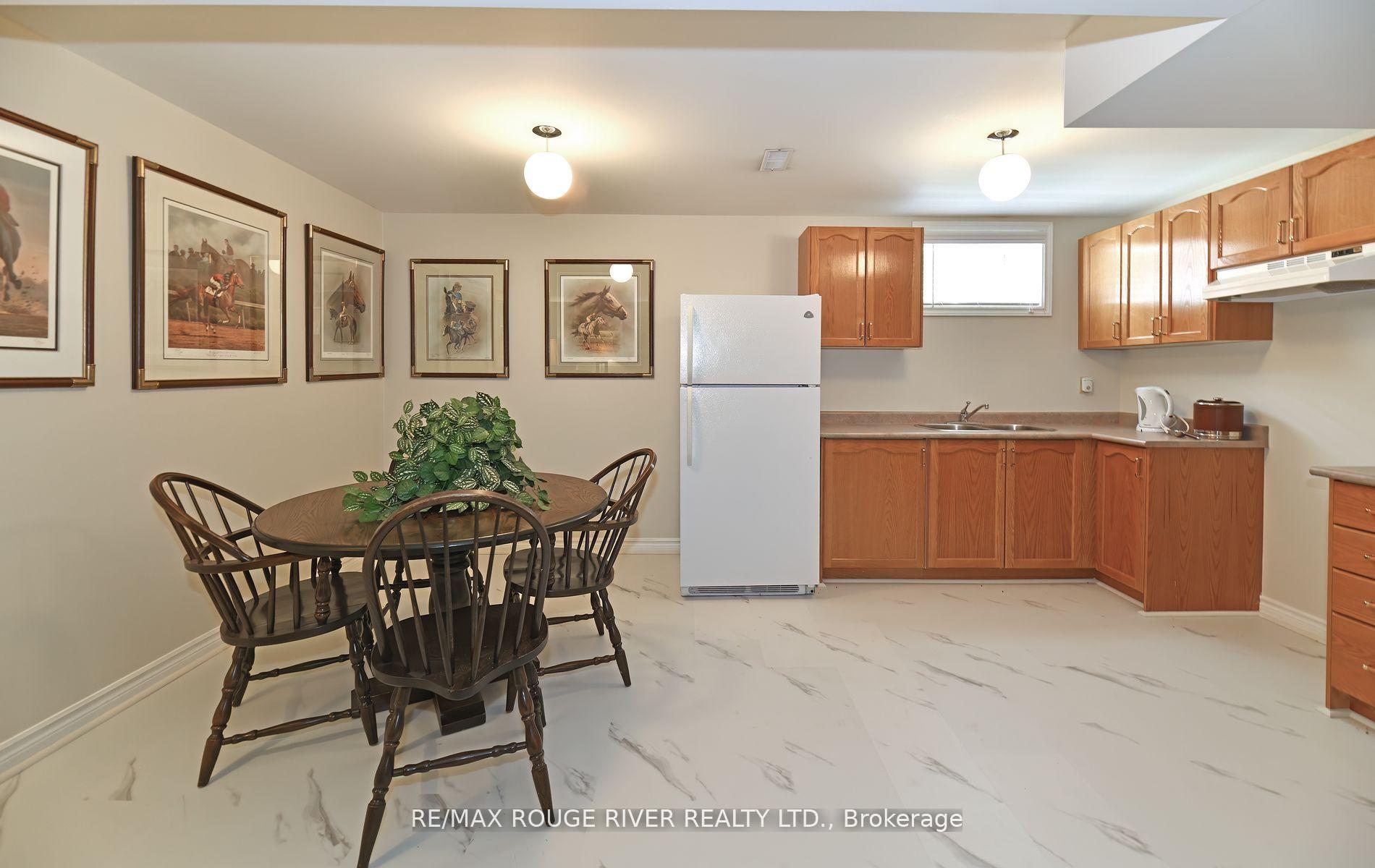 Photo 17 of 48 Enzo Crescent, Uxbridge — HOMEH