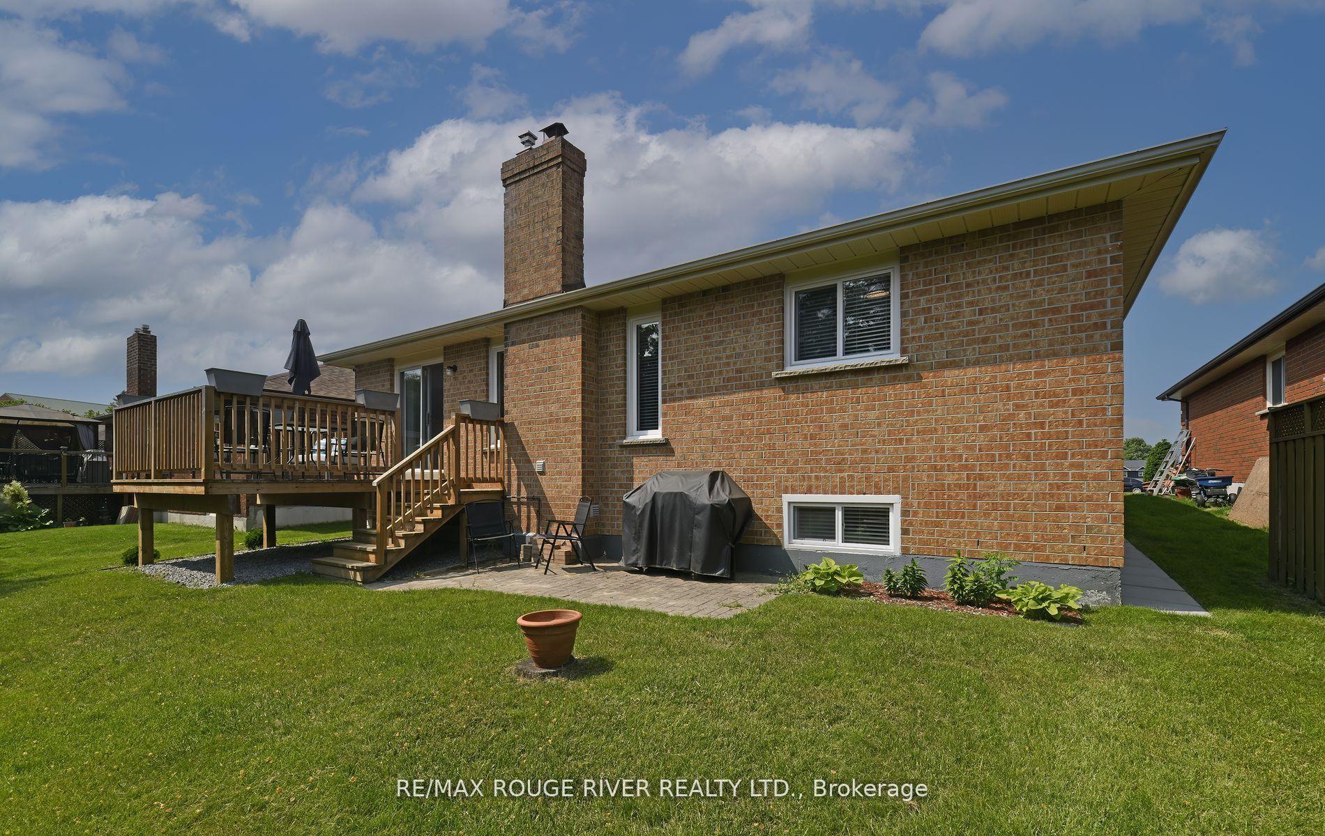 Photo 26 of 48 Enzo Crescent, Uxbridge — HOMEH