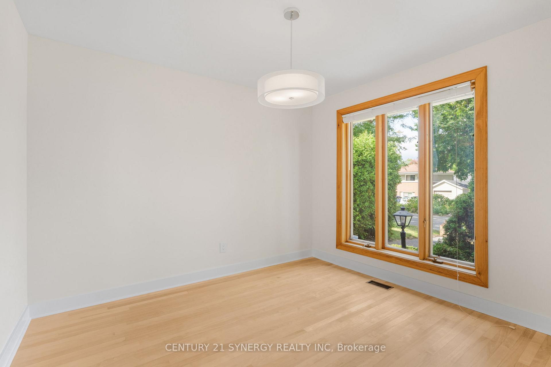 Photo 9 of 2170 Berwick Avenue, Ottawa, Bel Air Park — HOMEH