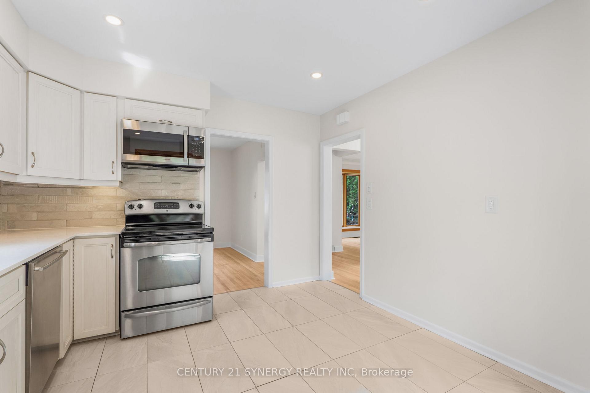 Photo 12 of 2170 Berwick Avenue, Ottawa, Bel Air Park — HOMEH