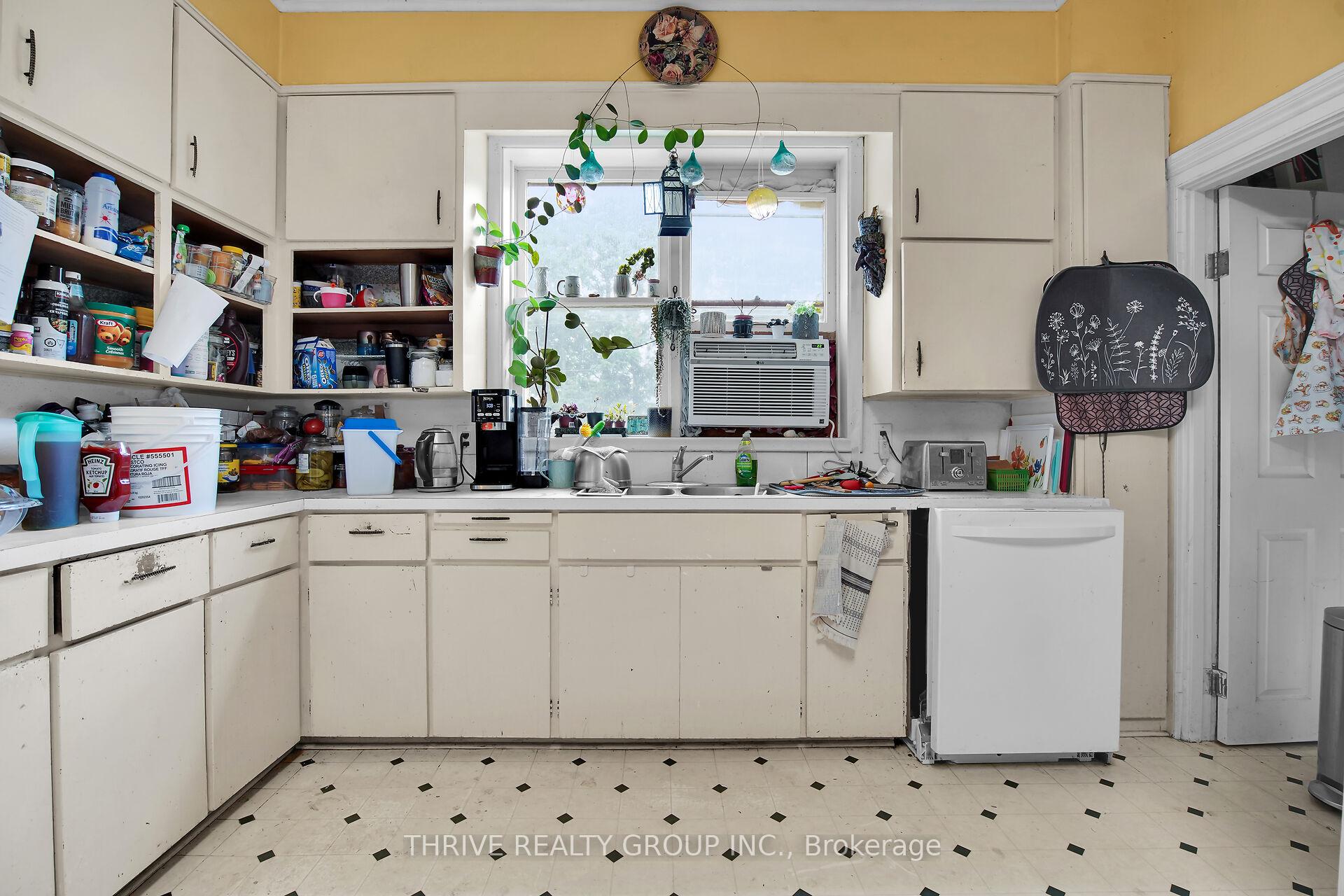 Photo 4 of 20664 Heritage Road, Thames Centre, Thorndale — HOMEH
