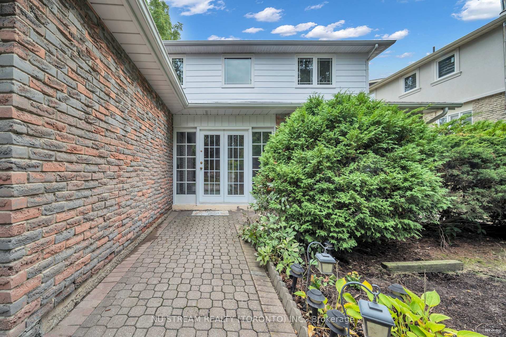 Photo 11 of 9 Liebeck Crescent, Markham, Unionville — HOMEH