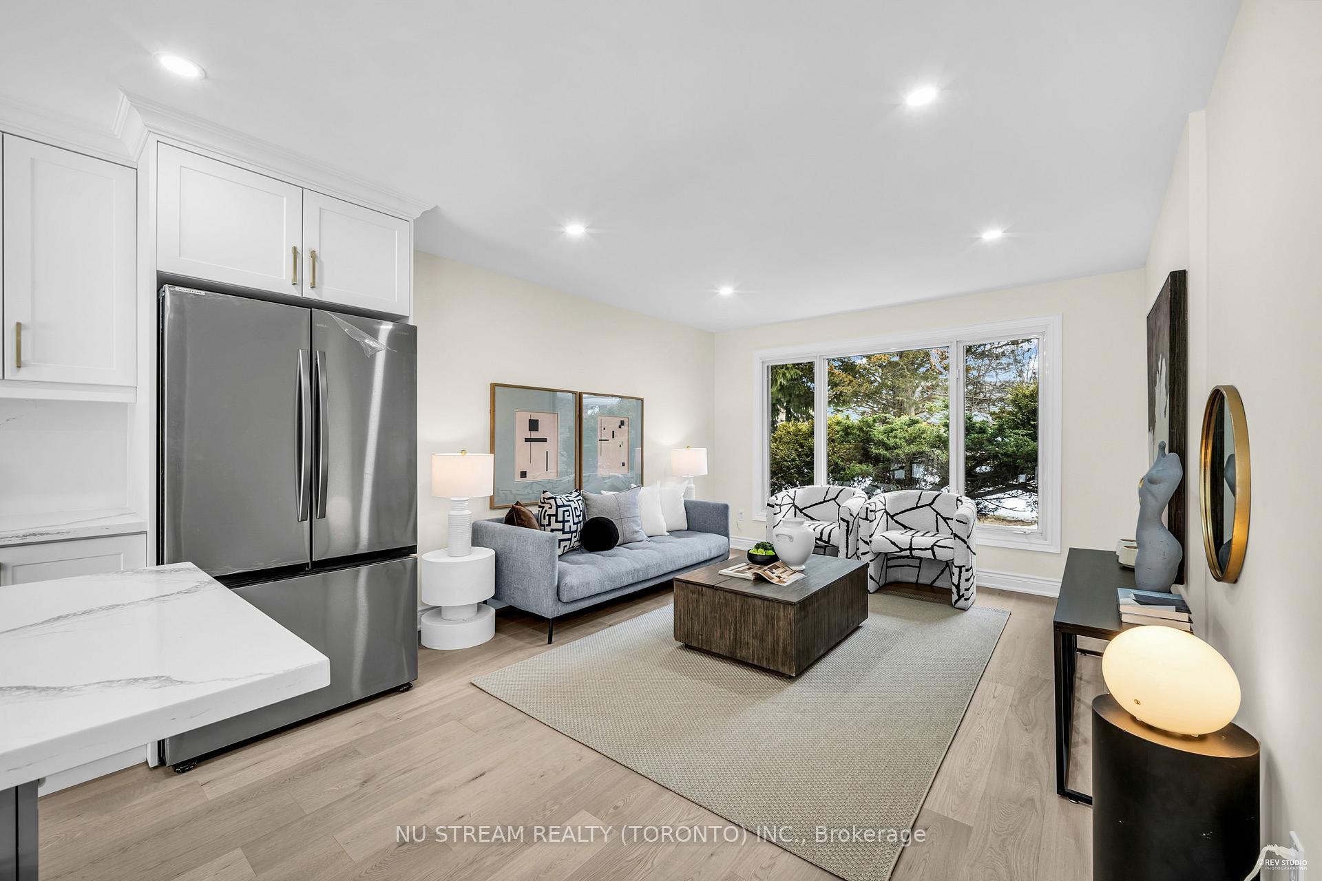 Photo 7 of 9 Liebeck Crescent, Markham, Unionville — HOMEH