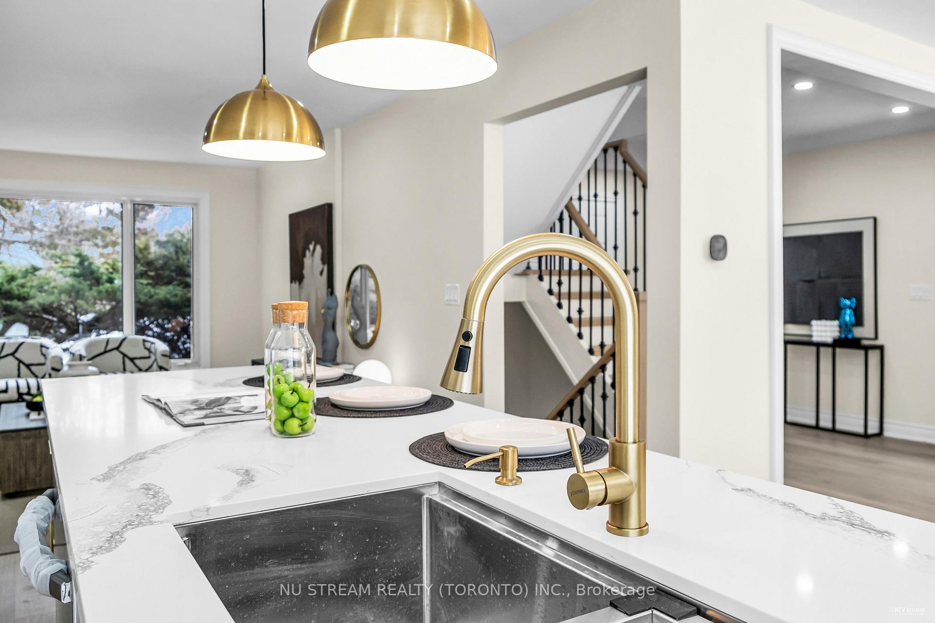Photo 39 of 9 Liebeck Crescent, Markham, Unionville — HOMEH