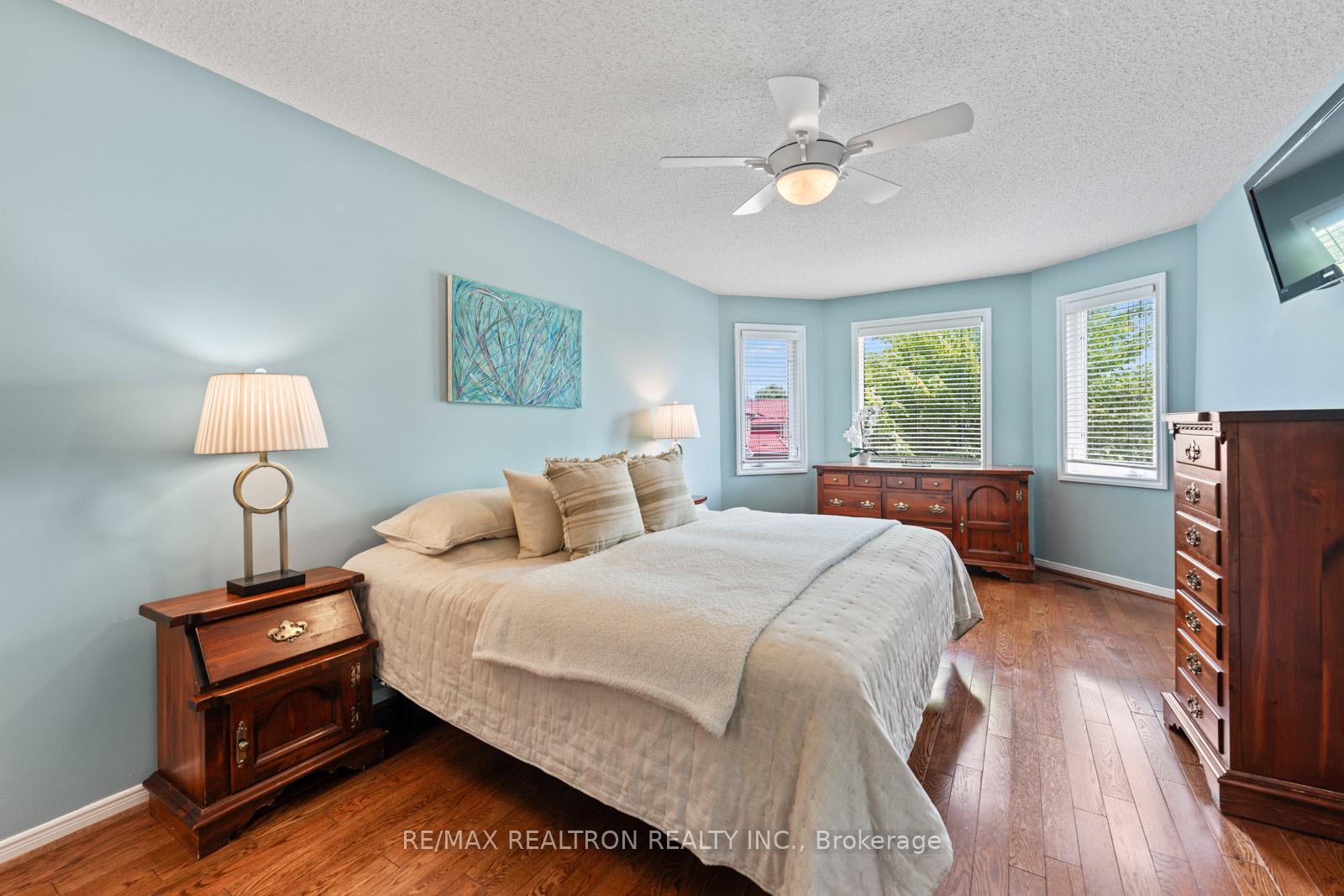 Photo 13 of 140 Millcroft Way, Vaughan, Brownridge — HOMEH
