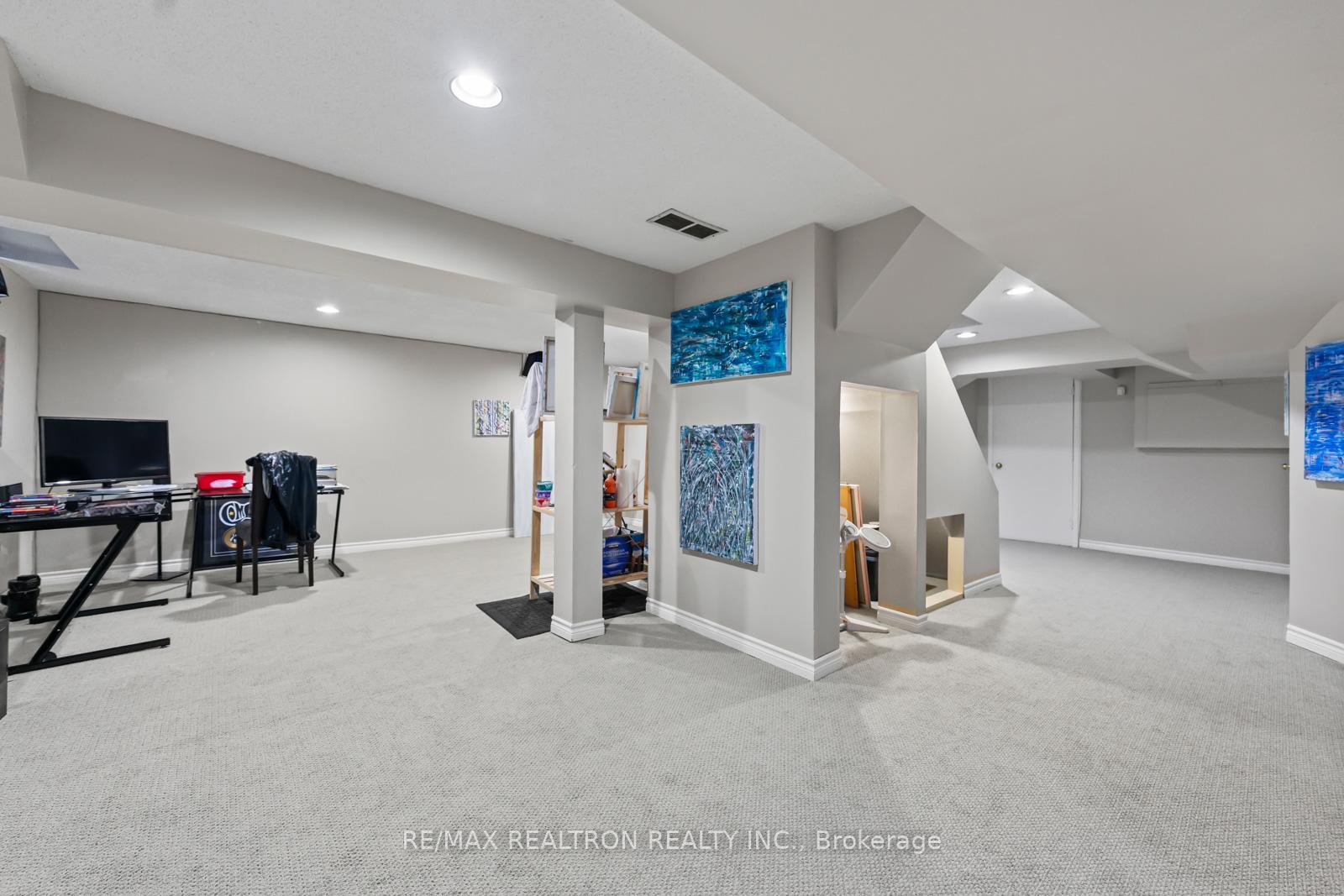 Photo 24 of 140 Millcroft Way, Vaughan, Brownridge — HOMEH