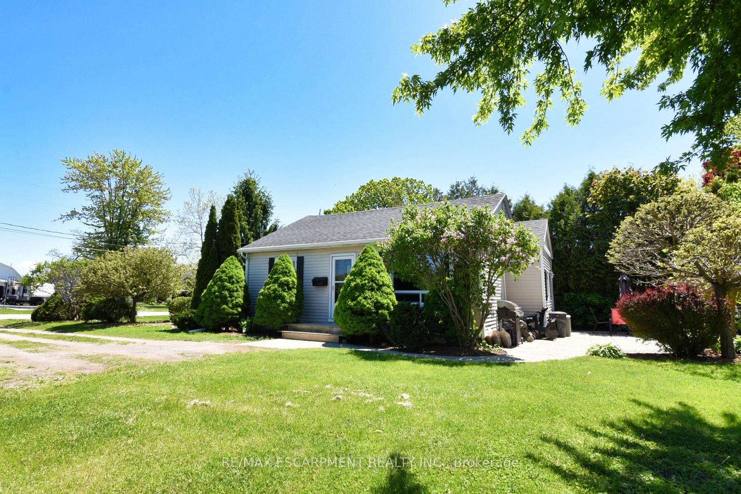 Photo 1 of 3674 Campden Road, Lincoln, Lincoln Lake — HOMEH