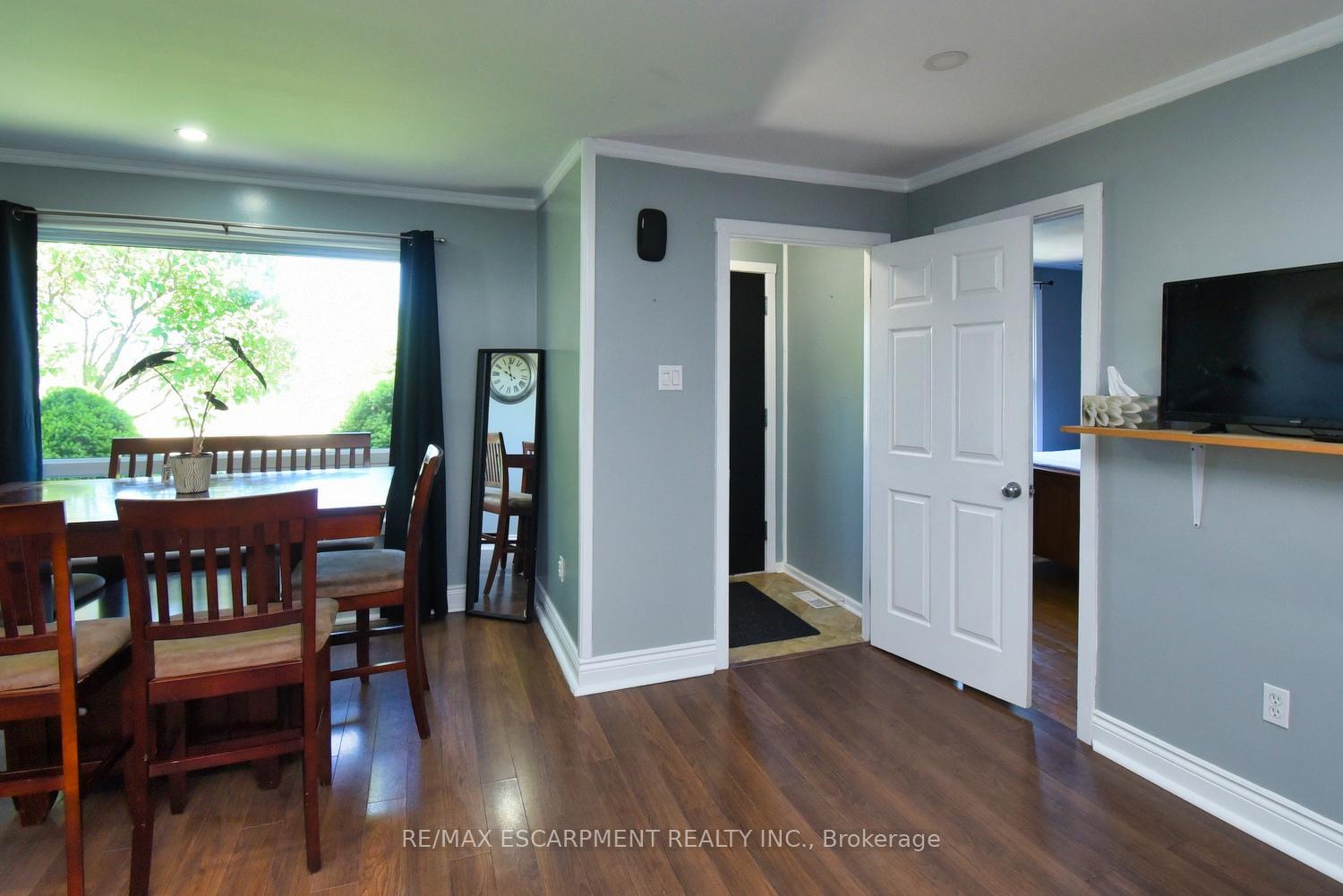 Photo 6 of 3674 Campden Road, Lincoln, Lincoln Lake — HOMEH