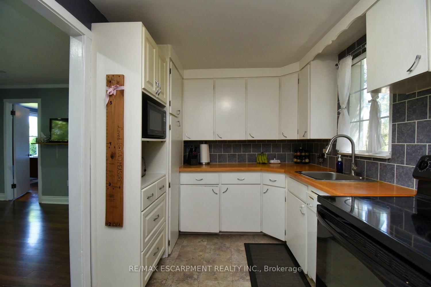 Photo 19 of 3674 Campden Road, Lincoln, Lincoln Lake — HOMEH