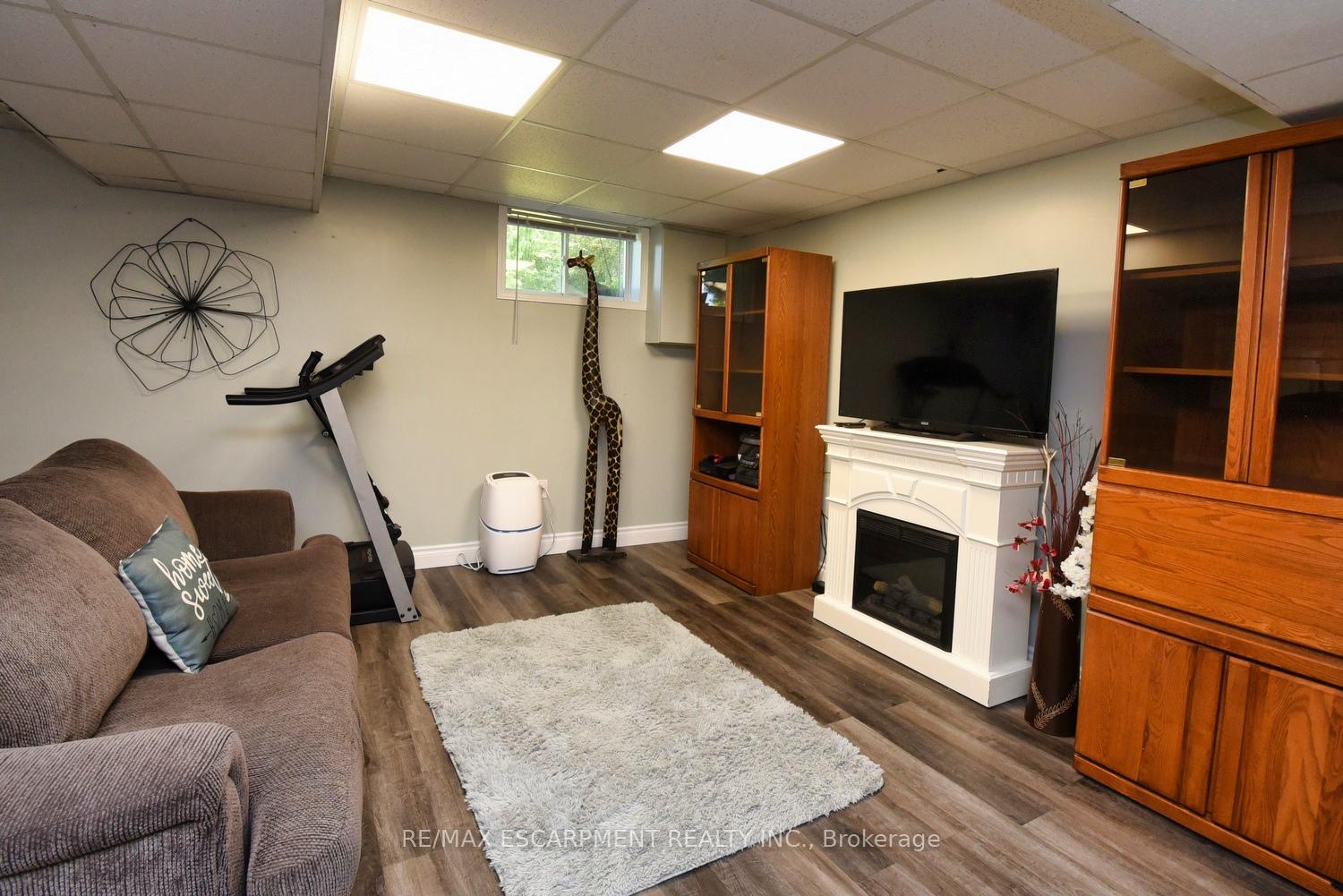 Photo 18 of 3674 Campden Road, Lincoln, Lincoln Lake — HOMEH