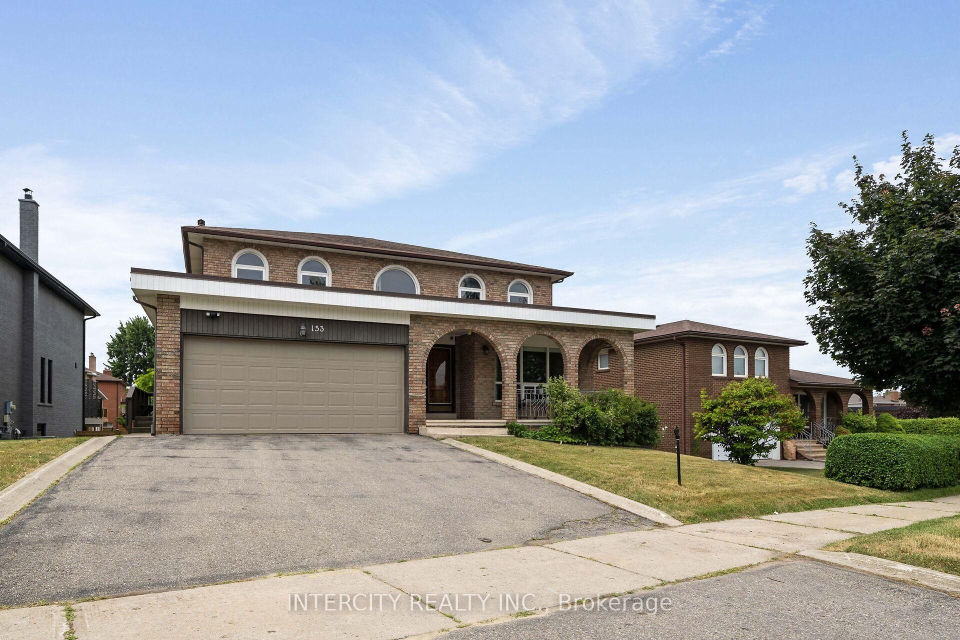 Photo 4 of 153 Jeanne Drive, Vaughan, East Woodbridge — HOMEH