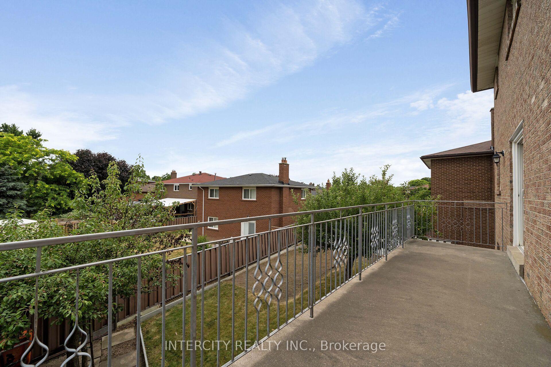 Photo 18 of 153 Jeanne Drive, Vaughan, East Woodbridge — HOMEH