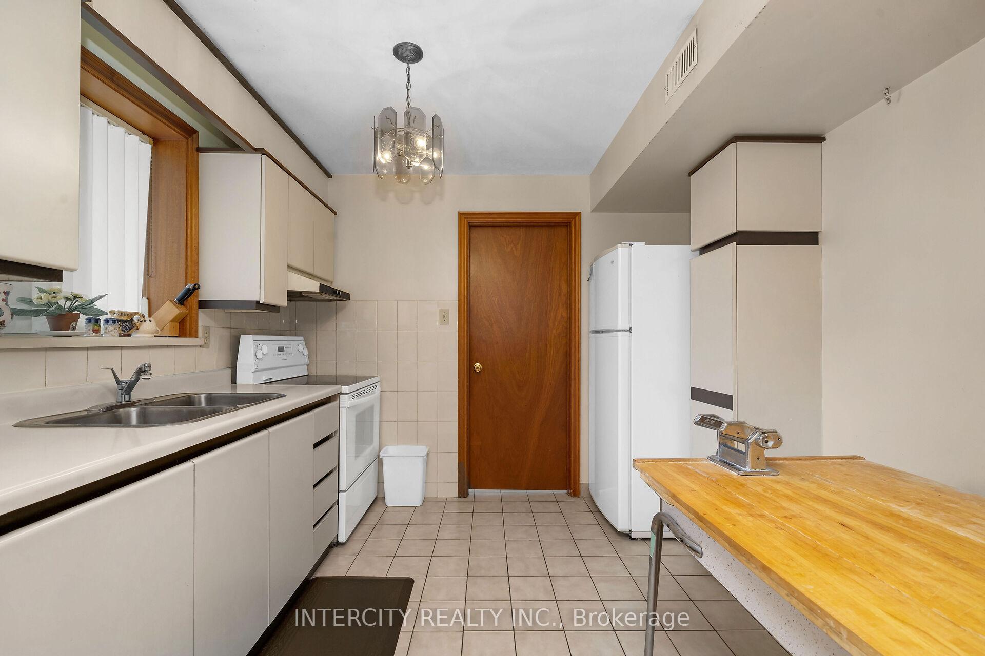 Photo 28 of 153 Jeanne Drive, Vaughan, East Woodbridge — HOMEH