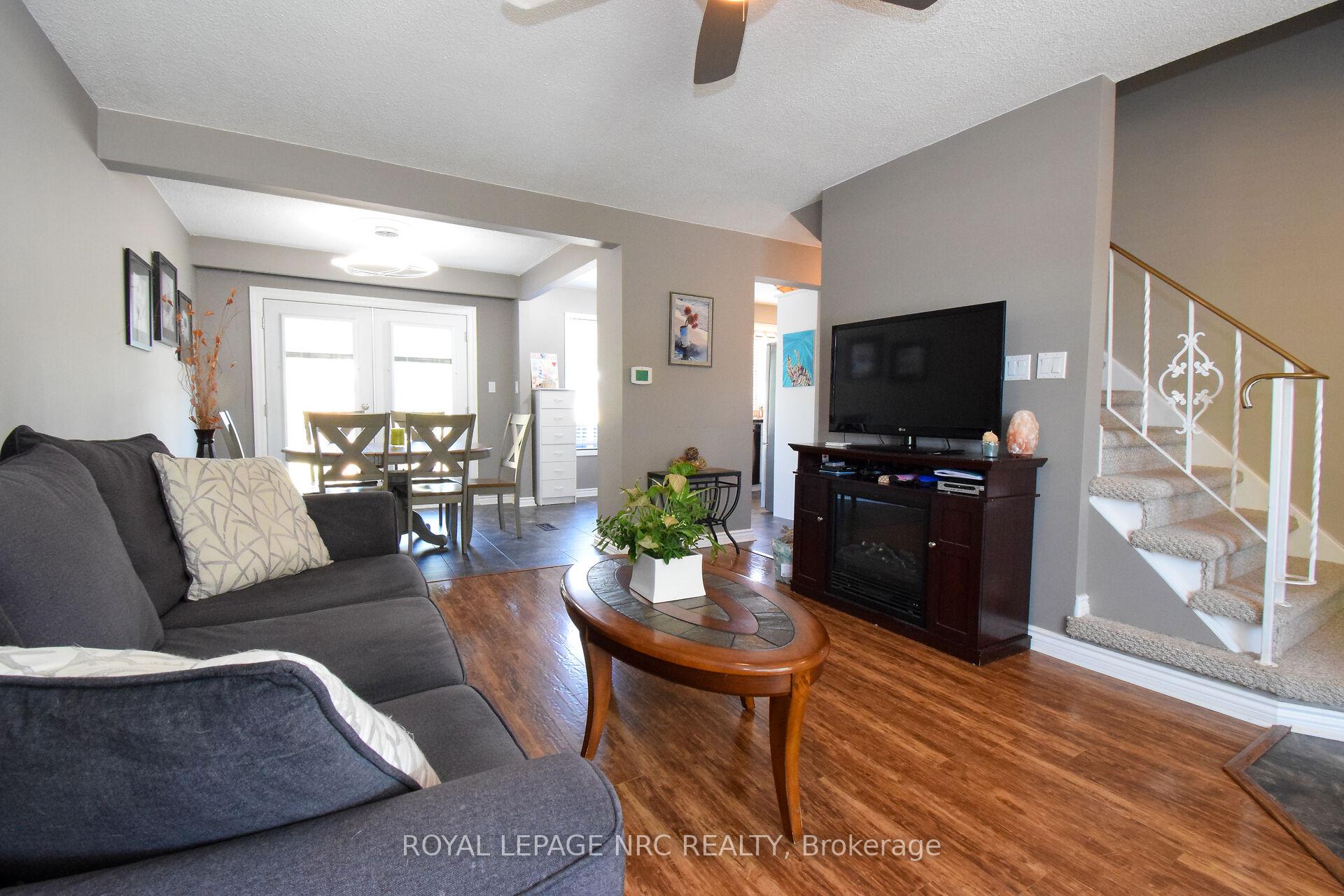 Photo 6 of 23 Greystone Crescent, St. Catharines, Lakeport — HOMEH